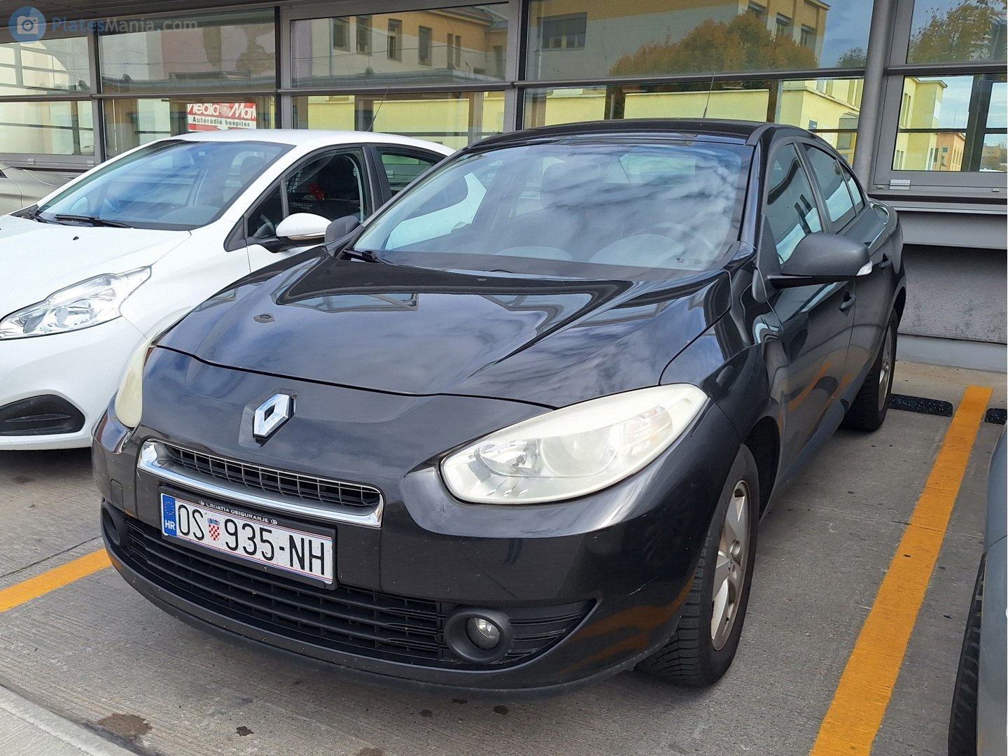 OS 935-NH, Renault Fluence 1st gen (L38), 2009–2020