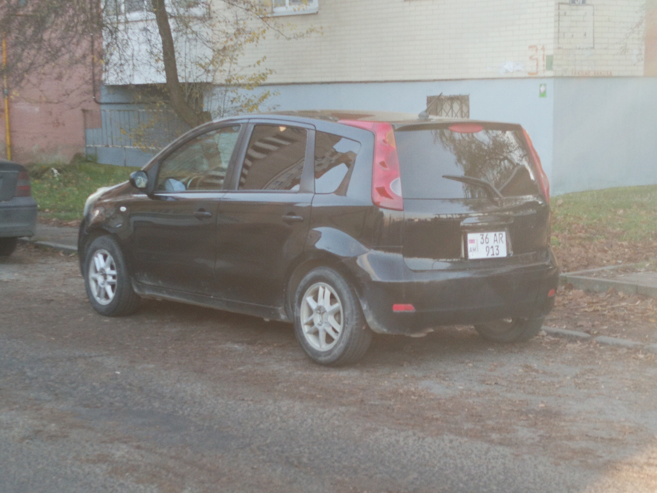 36 AR 913, Nissan Note 1st gen (E11), 2005–2013