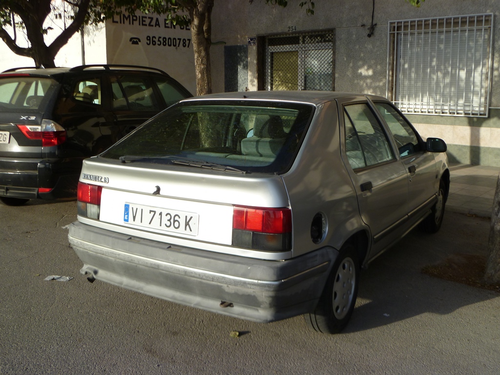 VI 7136 K, Renault 19 1st gen 5-door Hatch (B53), 1988–1992