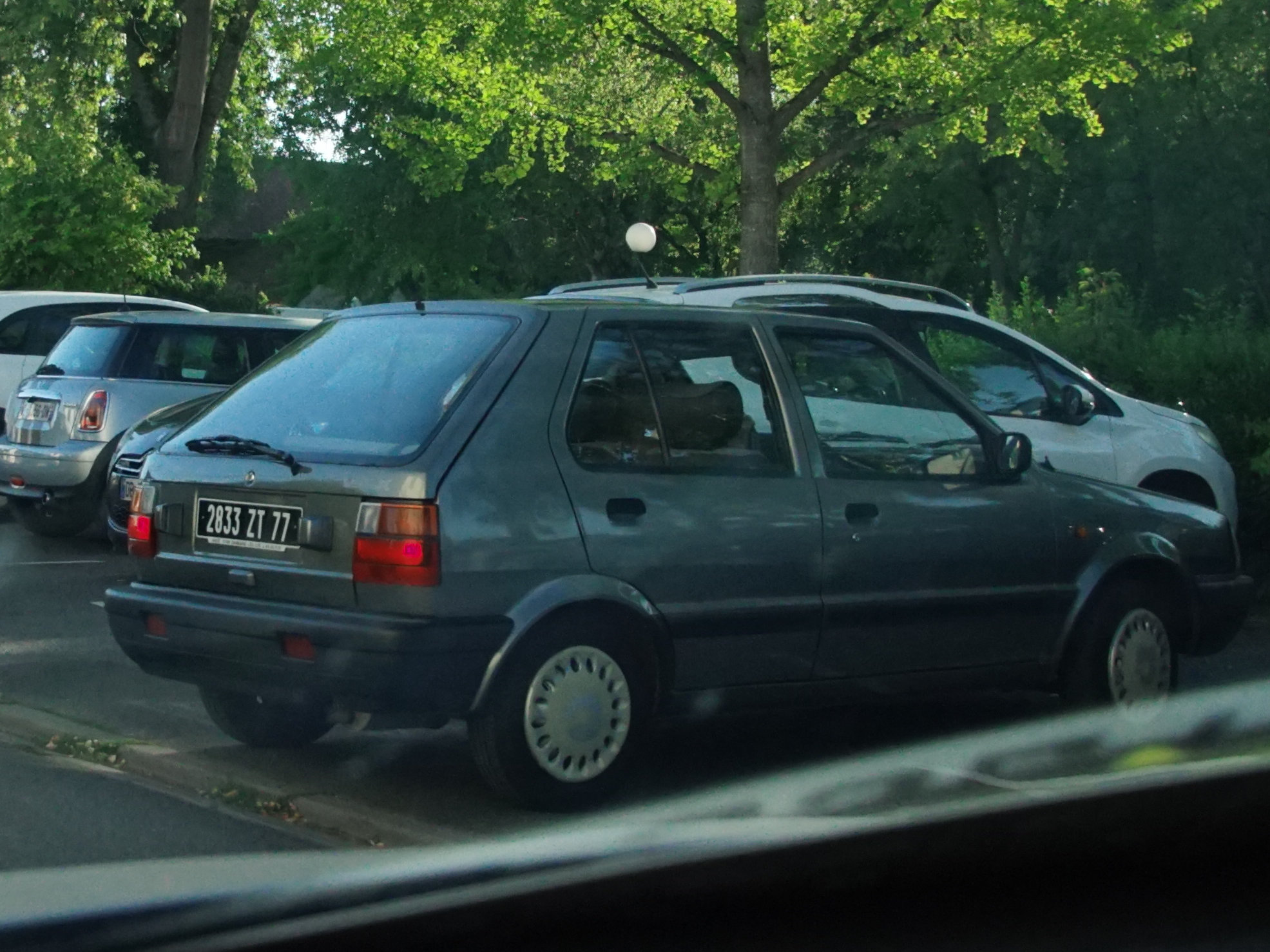 2833 ZT 77, Nissan Micra 1st gen 5-door Hatch (K10), 1982–1992