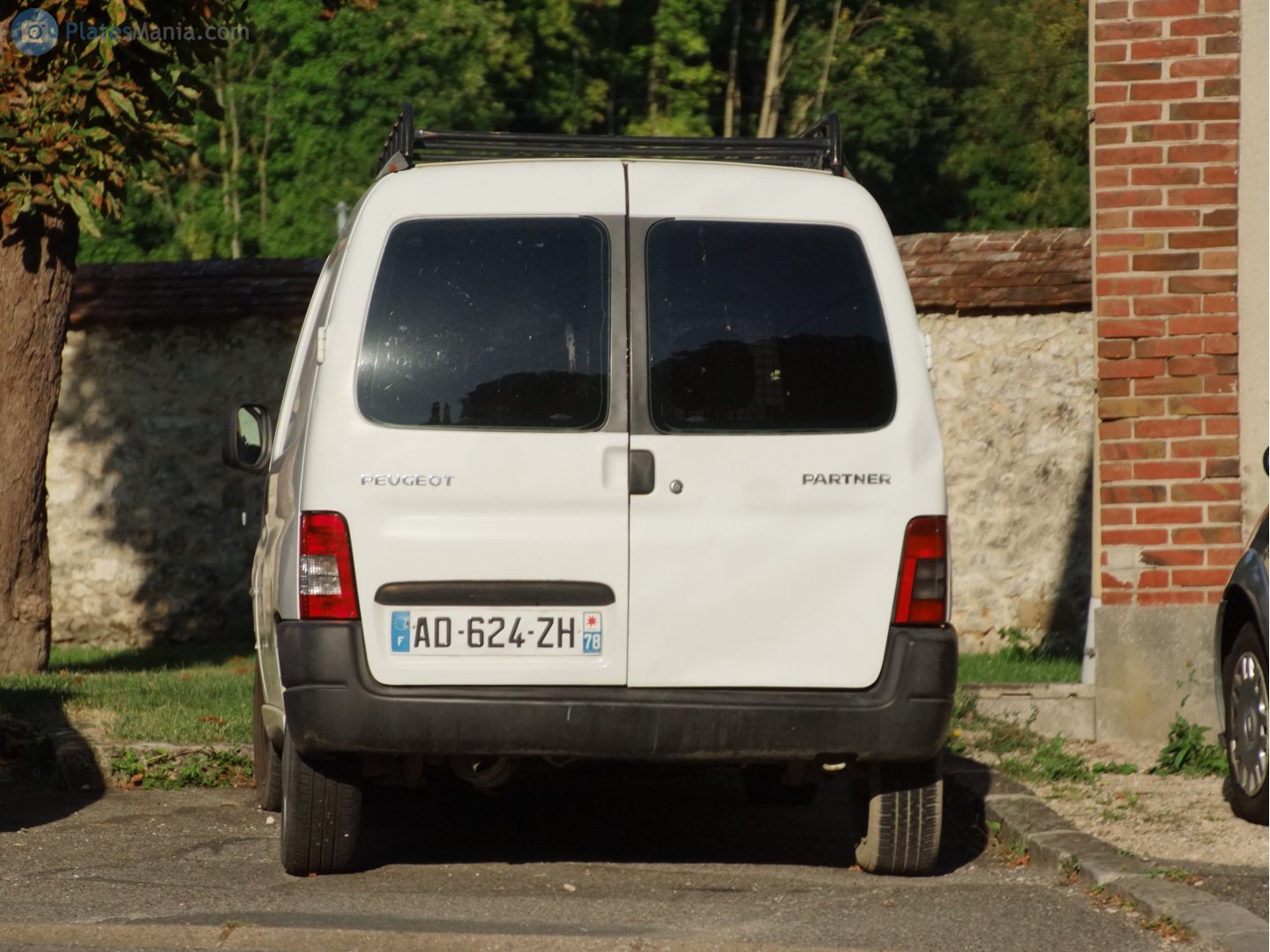 AD-624-ZH, Peugeot Partner 1st gen (Origin) (M49), facelift, 2002–2013 (–present for LATAM-market)