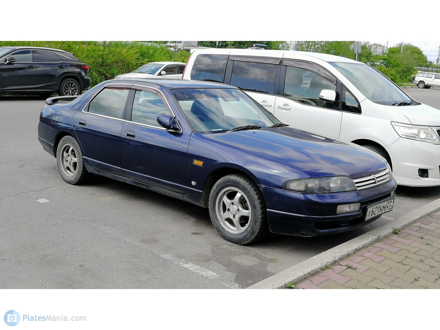 х 621 км 27, Nissan Skyline 9th gen Sedan (R33), 1993–1998