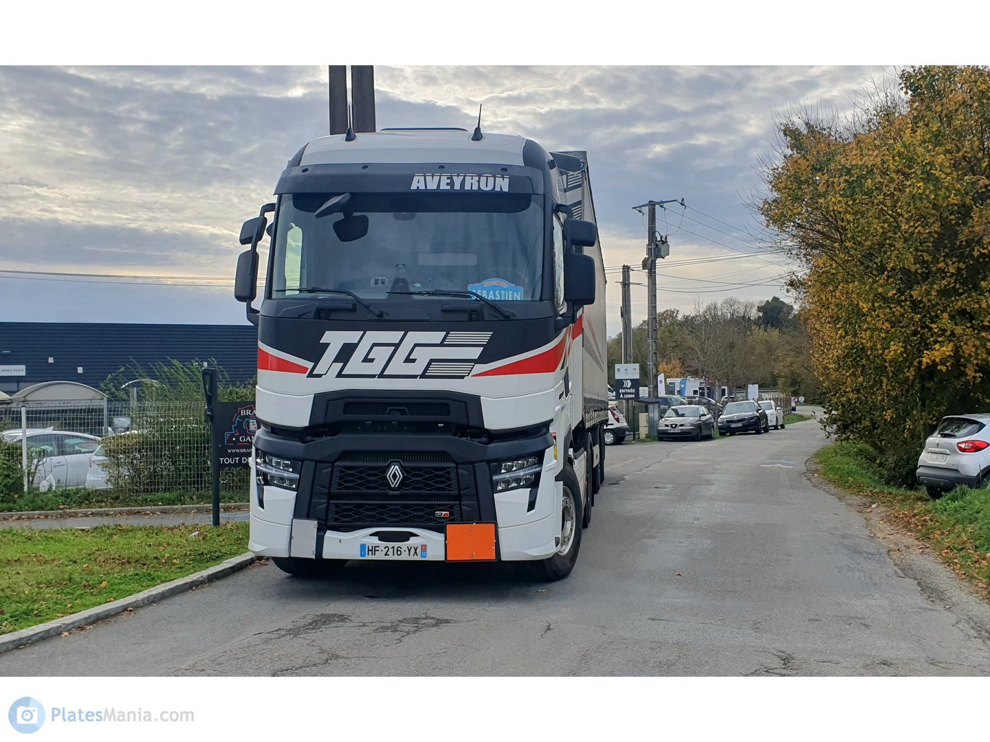 HF-216-YX, Renault Trucks T 