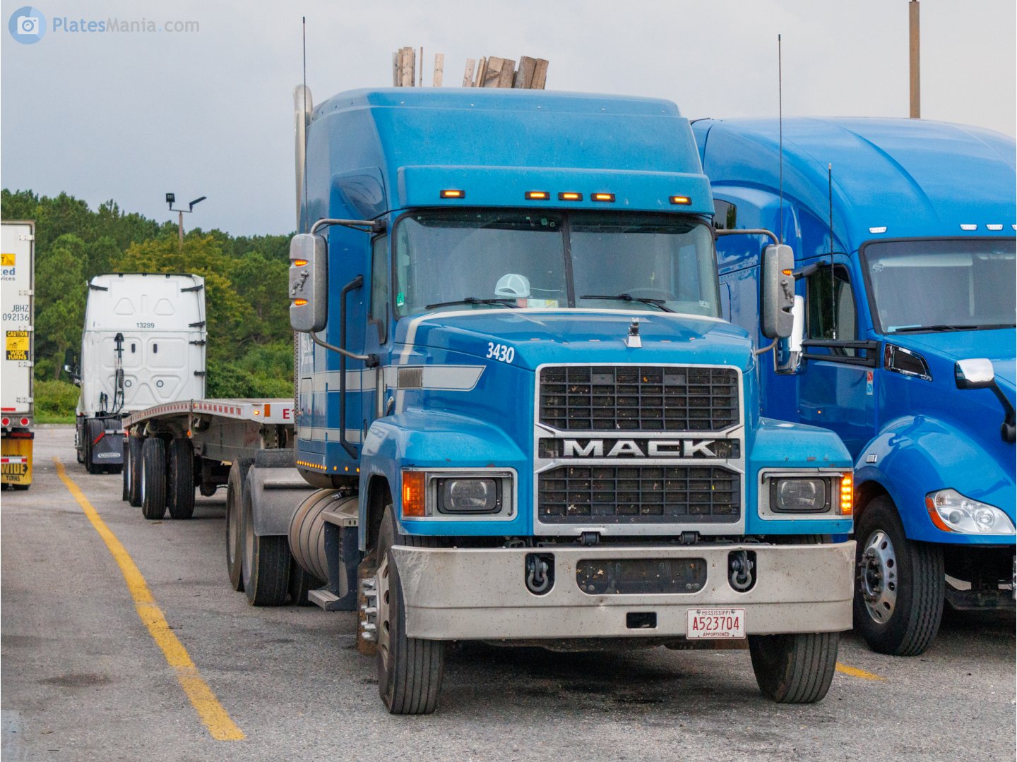 A523704, Mack Pinnacle 1st gen CHU, 2005­–