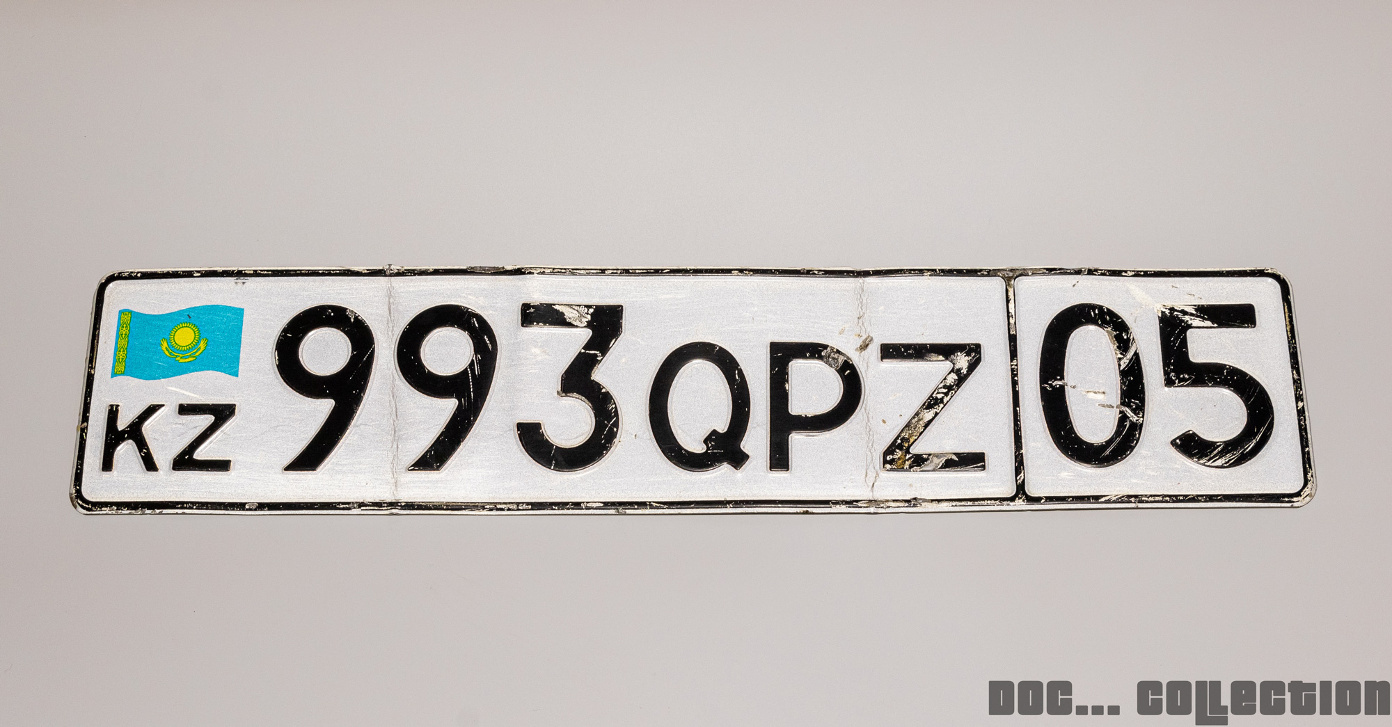993 QPZ 05, License plate without vehicle 