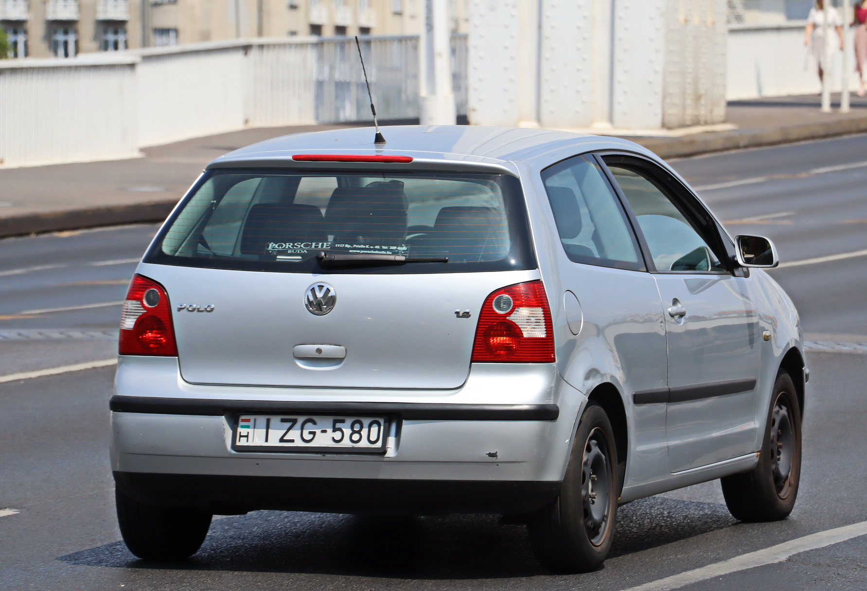 IZG-580, Volkswagen Polo 4th gen 3-door Hatch (9N), 2001–2005