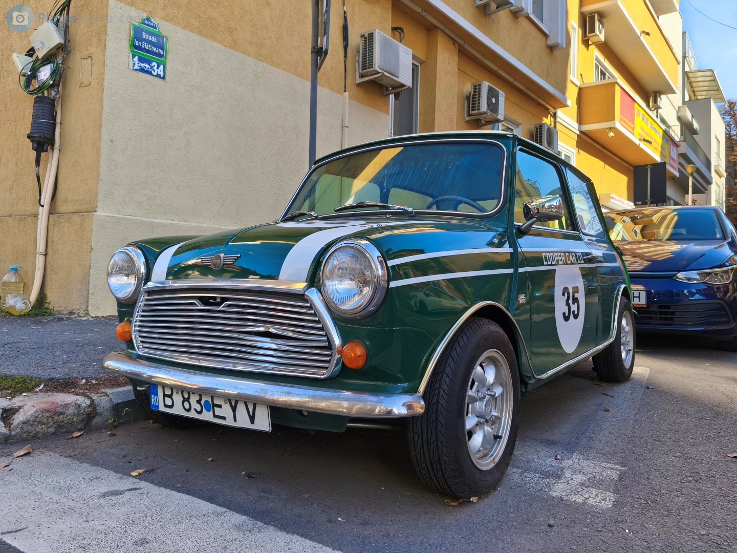 B 83 EYV, MINI Hatch 