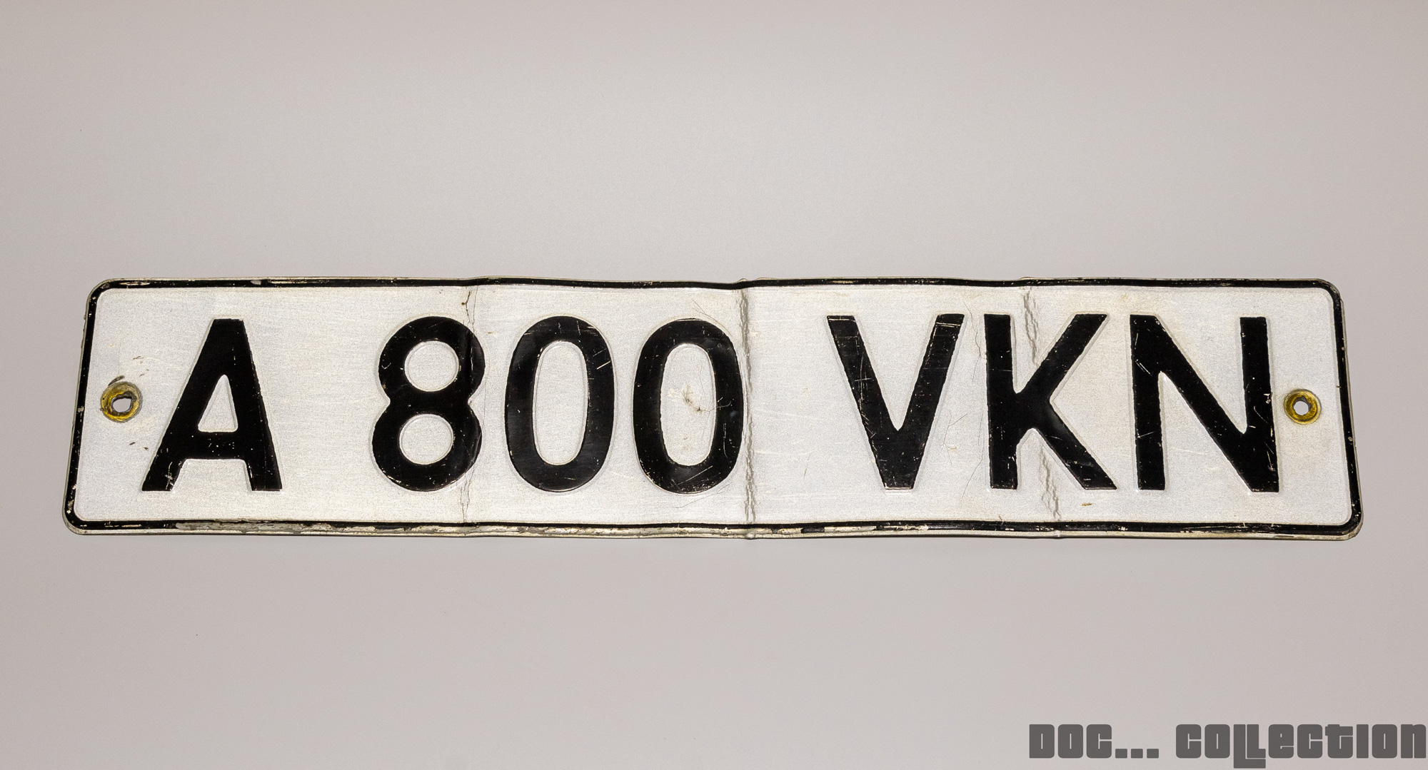 A 800 VKN, License plate without vehicle 