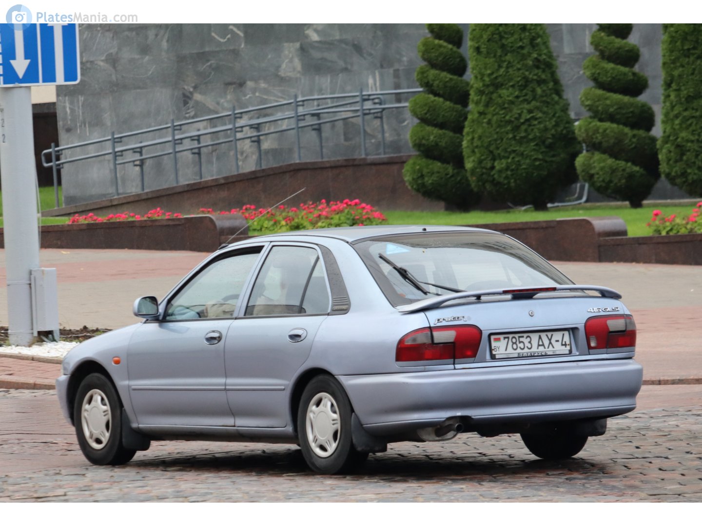 7853 AX-4, Proton 400-Series 1st gen (C90), 1993–2004