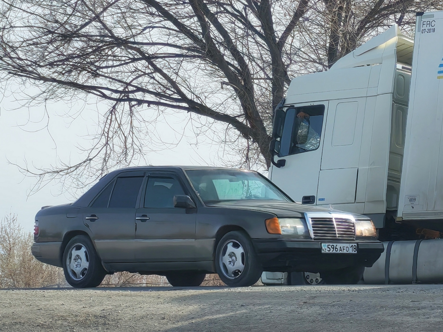 596 AFO 18, Mercedes-Benz E-Klasse 1st gen Sedan (W124), 1984­–1995