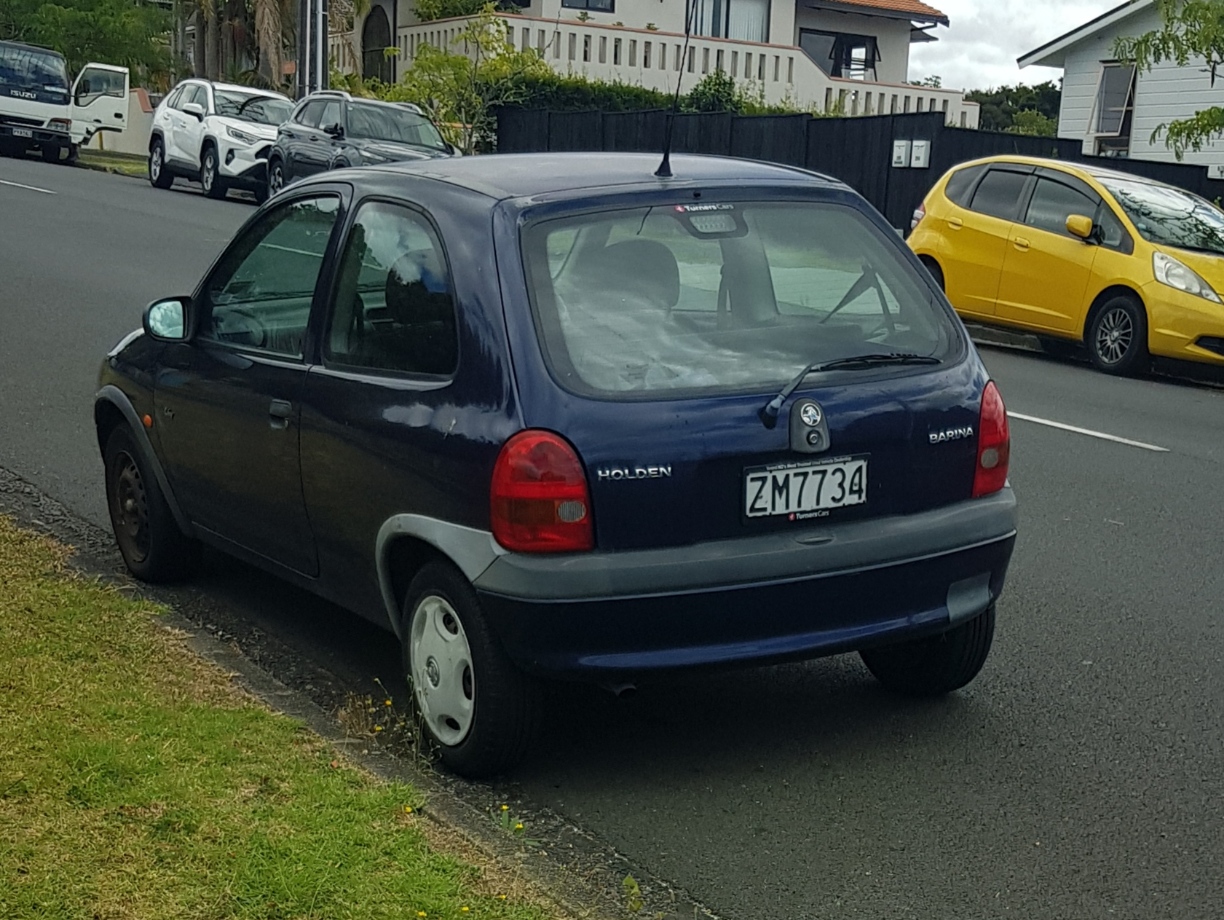 ZM7734, Holden Barina 3rd gen 3-door Hatch (SB), 1994–2001