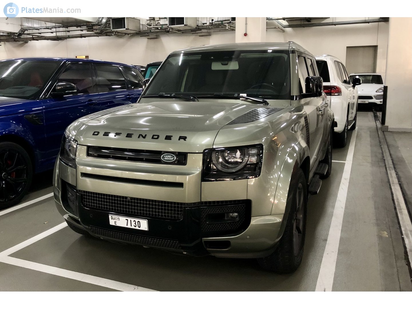 E 7130, Land Rover Defender 