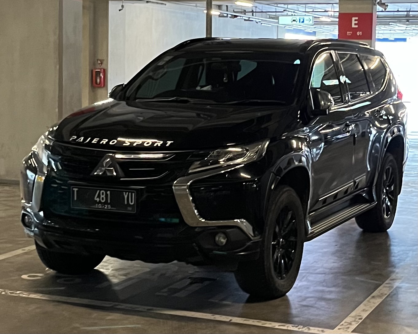 T 481 YU, Mitsubishi Pajero Sport 3rd gen (KR/KS/QE/QF), 2015–2019