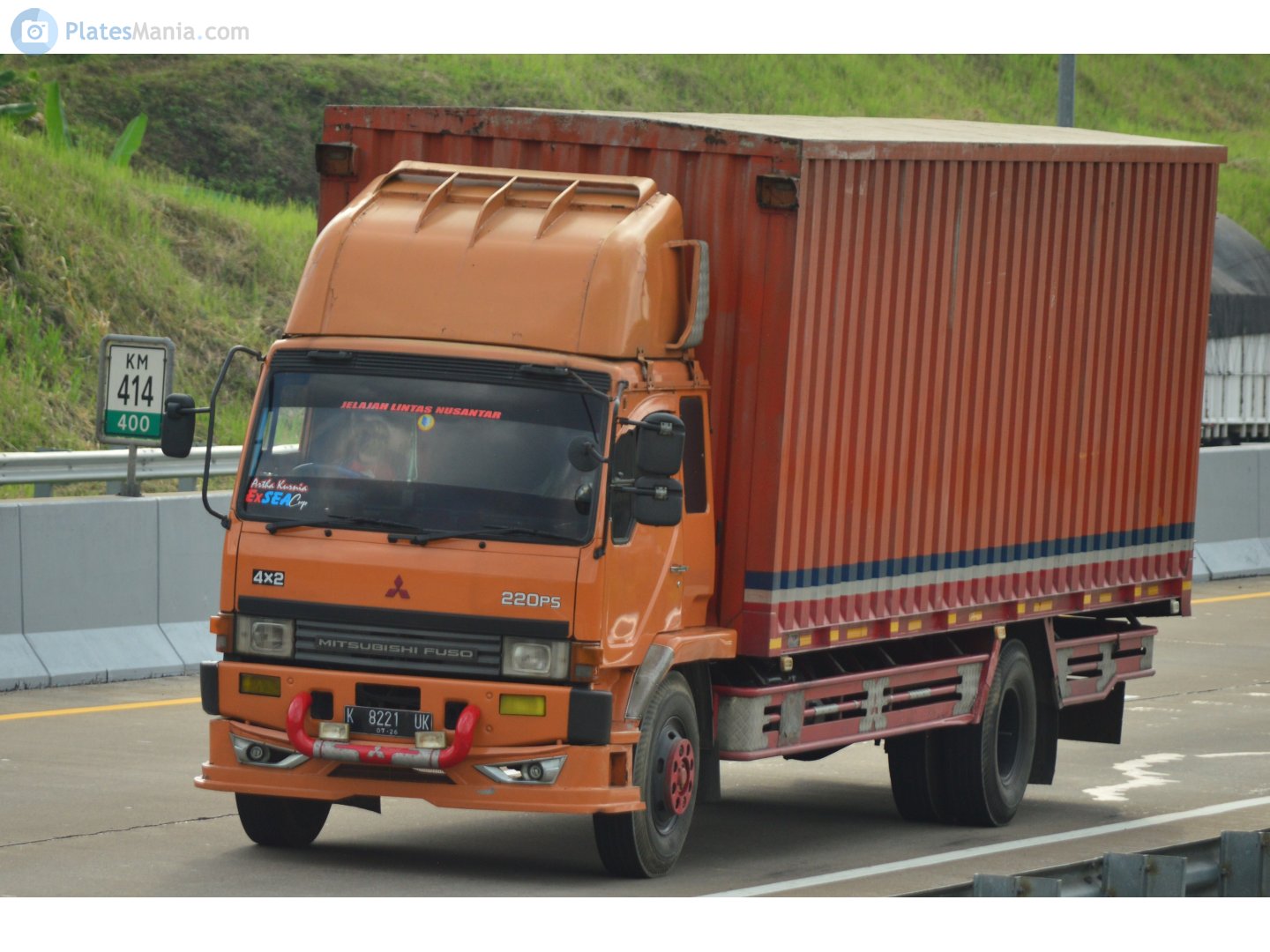 K 8821 UK, Mitsubishi Fuso Fighter 1st gen, 1984–1992