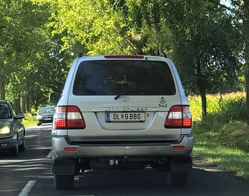 DL 9 BBG, Toyota Land Cruiser 100 (J100), 1998–2007