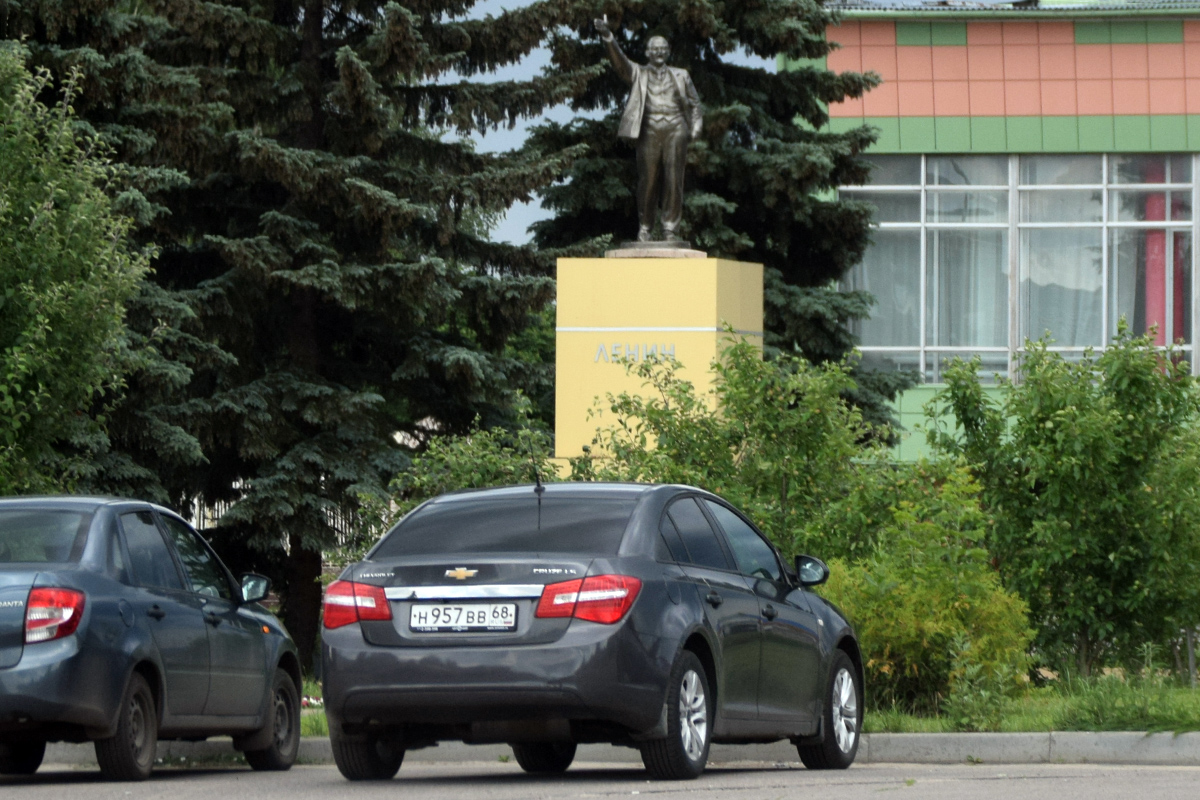 н 957 вв 68, Chevrolet Cruze 1st gen Sedan (J300), 2008–2016