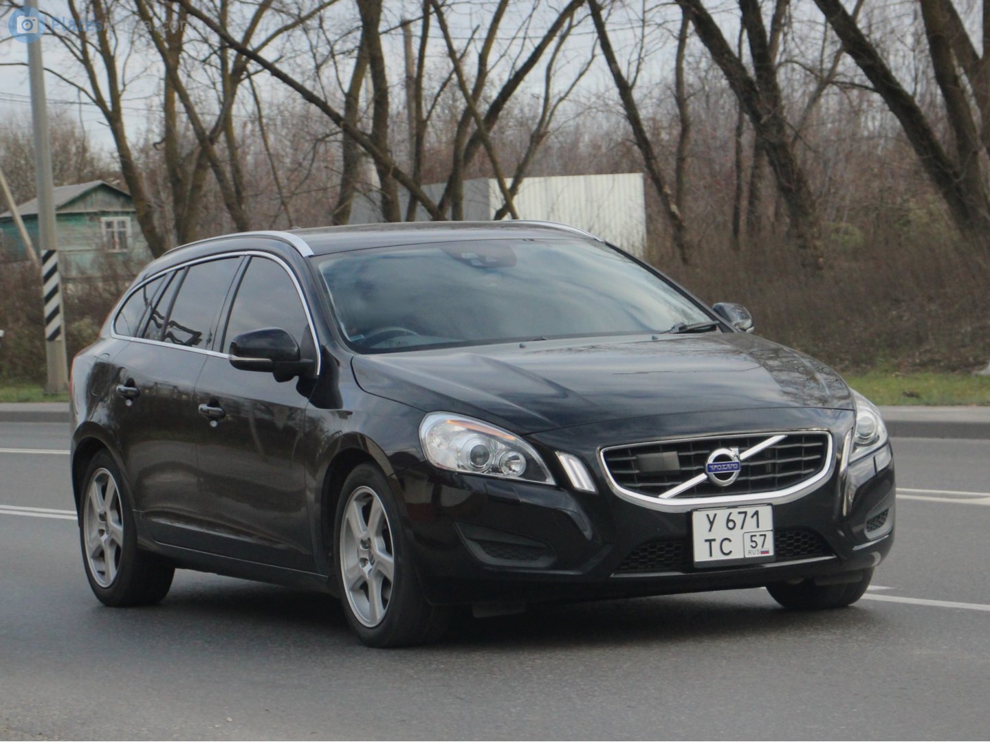у 671 тс 57, Volvo V60 1st gen (155/157), 2010–2018