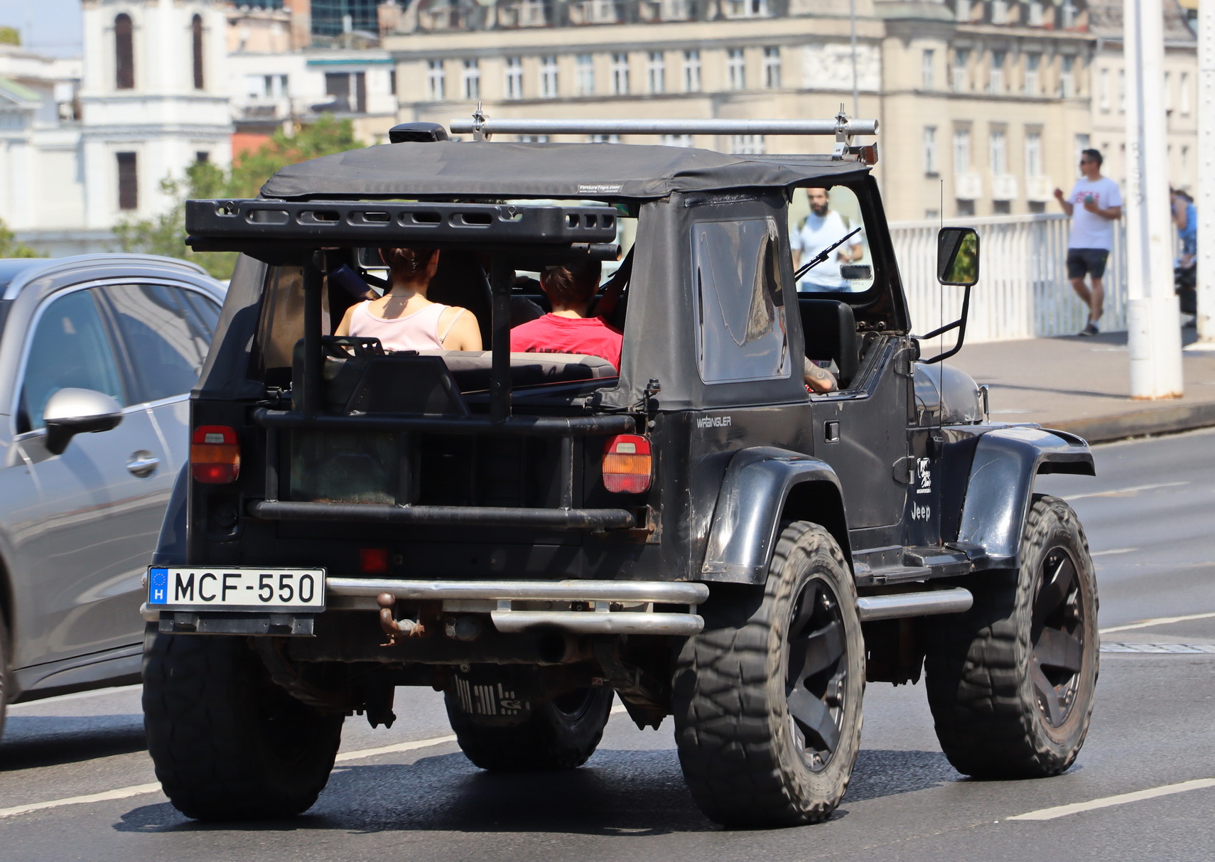 MCF-550, Jeep Wrangler 1st gen (YJ), 1986–1995