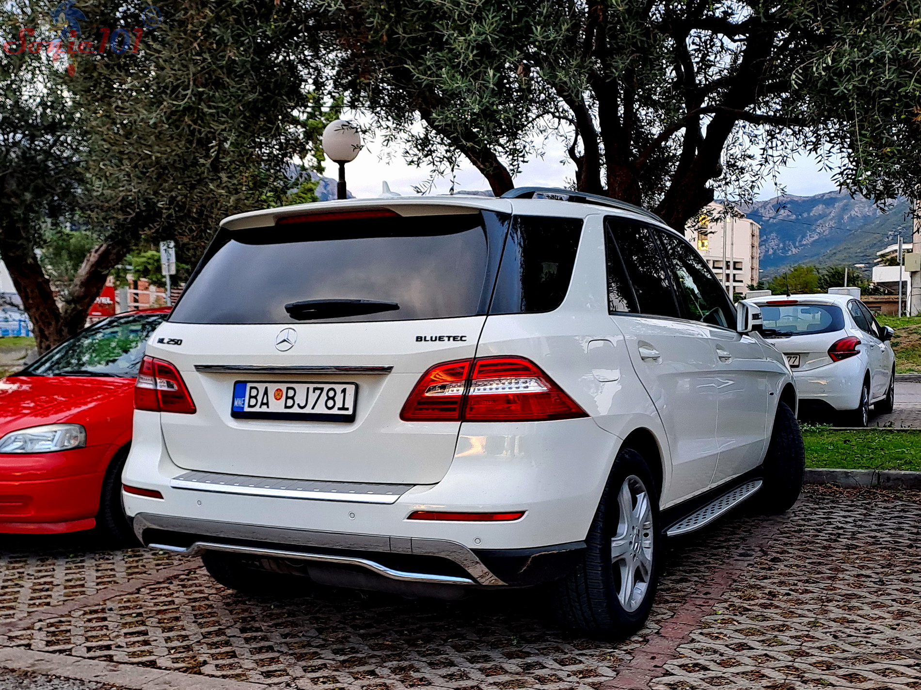 BA BJ781, Mercedes-Benz M-Klasse 3rd gen (W166), 2011–2015