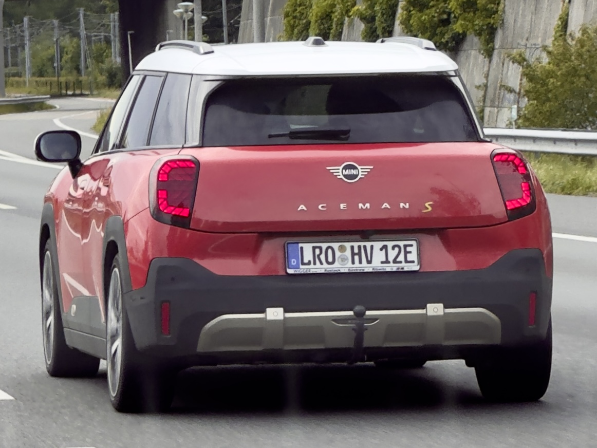 LRO HV 12 E, MINI Aceman 1st gen (J05), 2024–