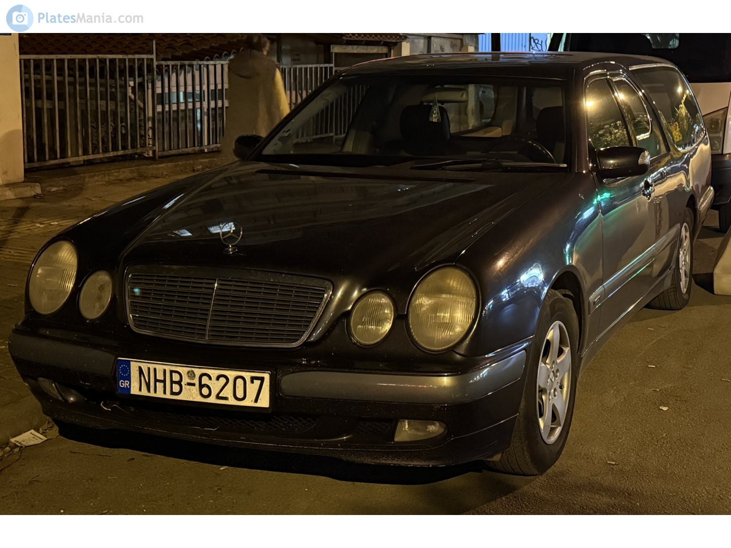 NHB-6207, Mercedes-Benz E-Klasse 2nd gen Chassis (VF210), 1995­–2003