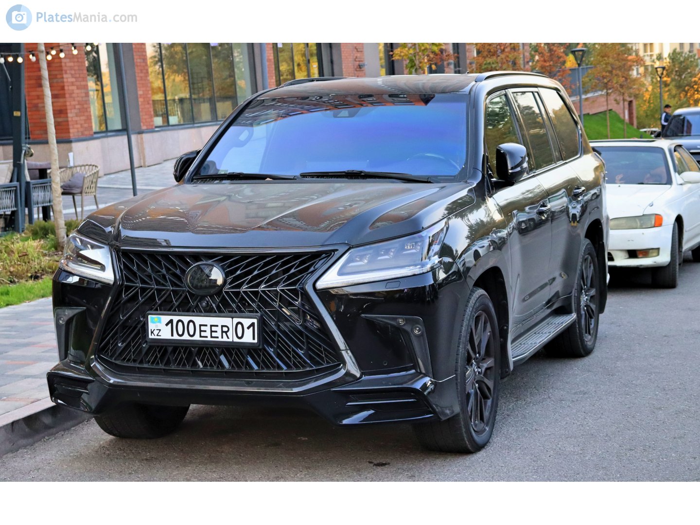 100 EER 01, Lexus LX 3rd gen (J200), 2nd facelift, 2015–2021