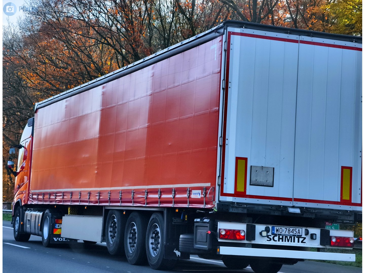 WO 7845A, Schmitz SCS 