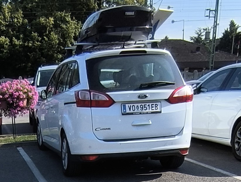 VO 951 EB, Ford C-Max 2nd gen (C344; DXA), 2010–2015