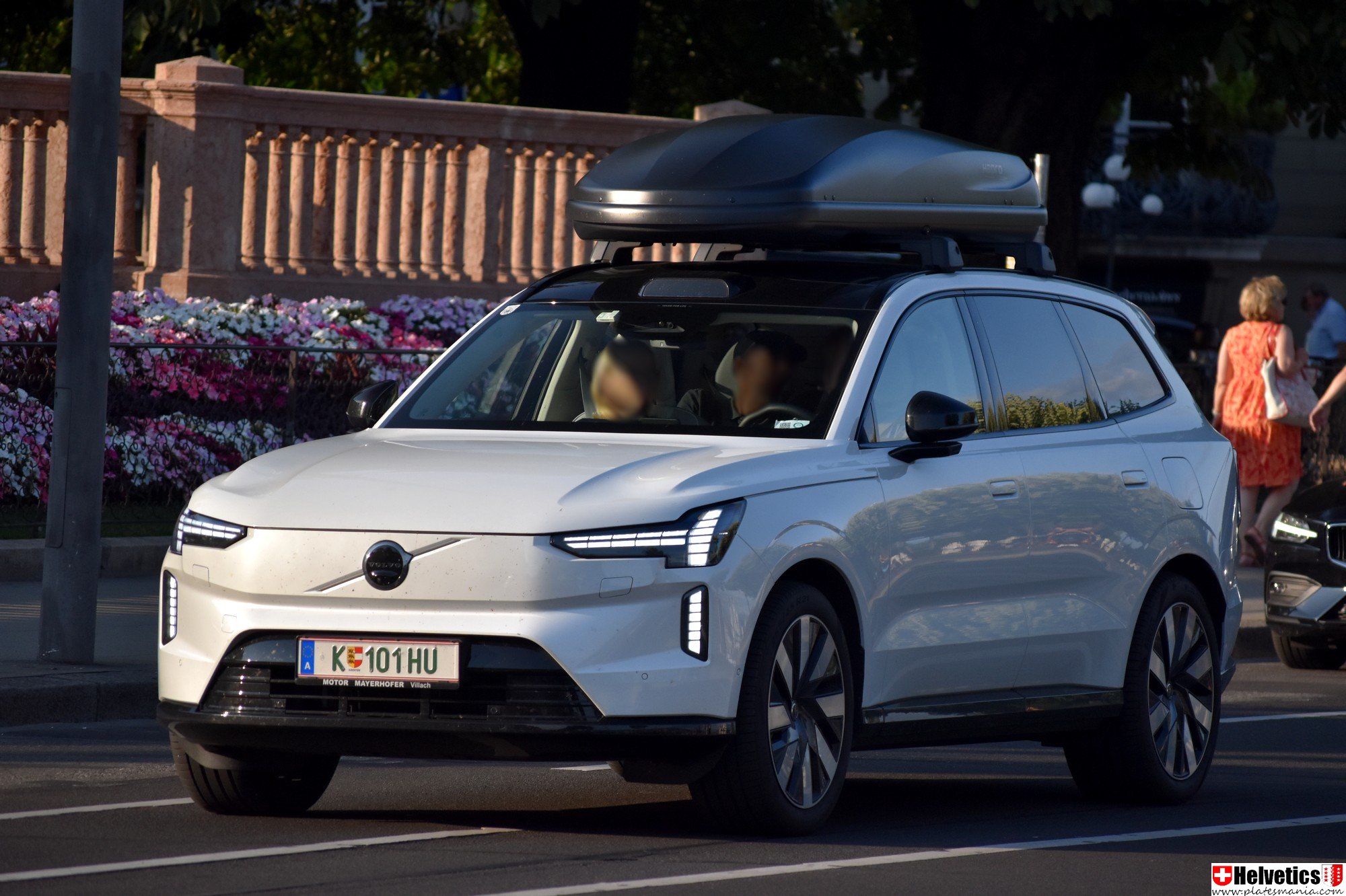 K 101 HU, Volvo EX90 1st gen (SPA2), 2024–