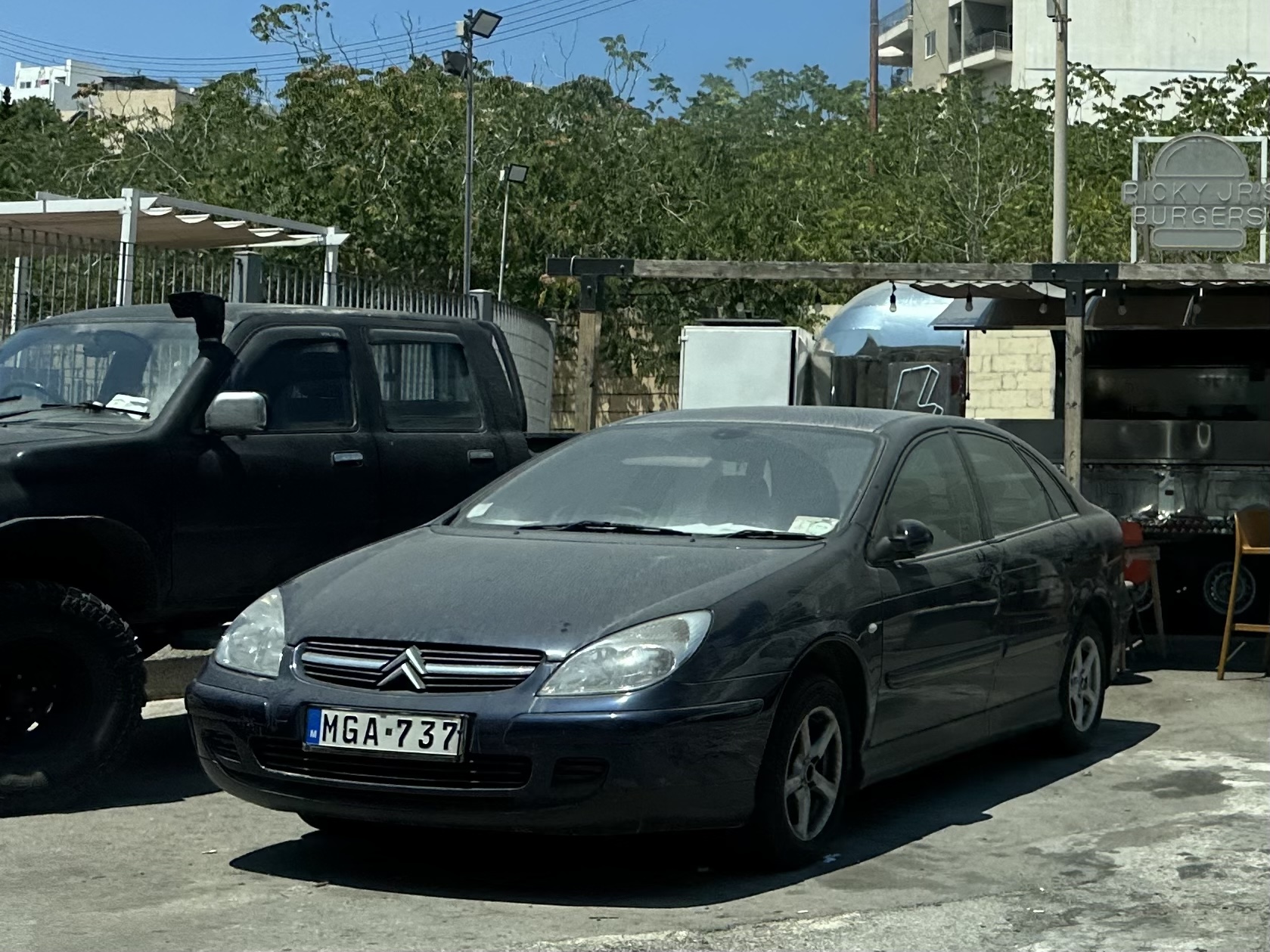 MGA 737, Citroёn C5 1st gen Liftback (DC), 2000–2004