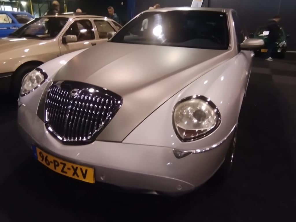 96-PZ-XV, Lancia Thesis 1st gen (841), 2002–2009