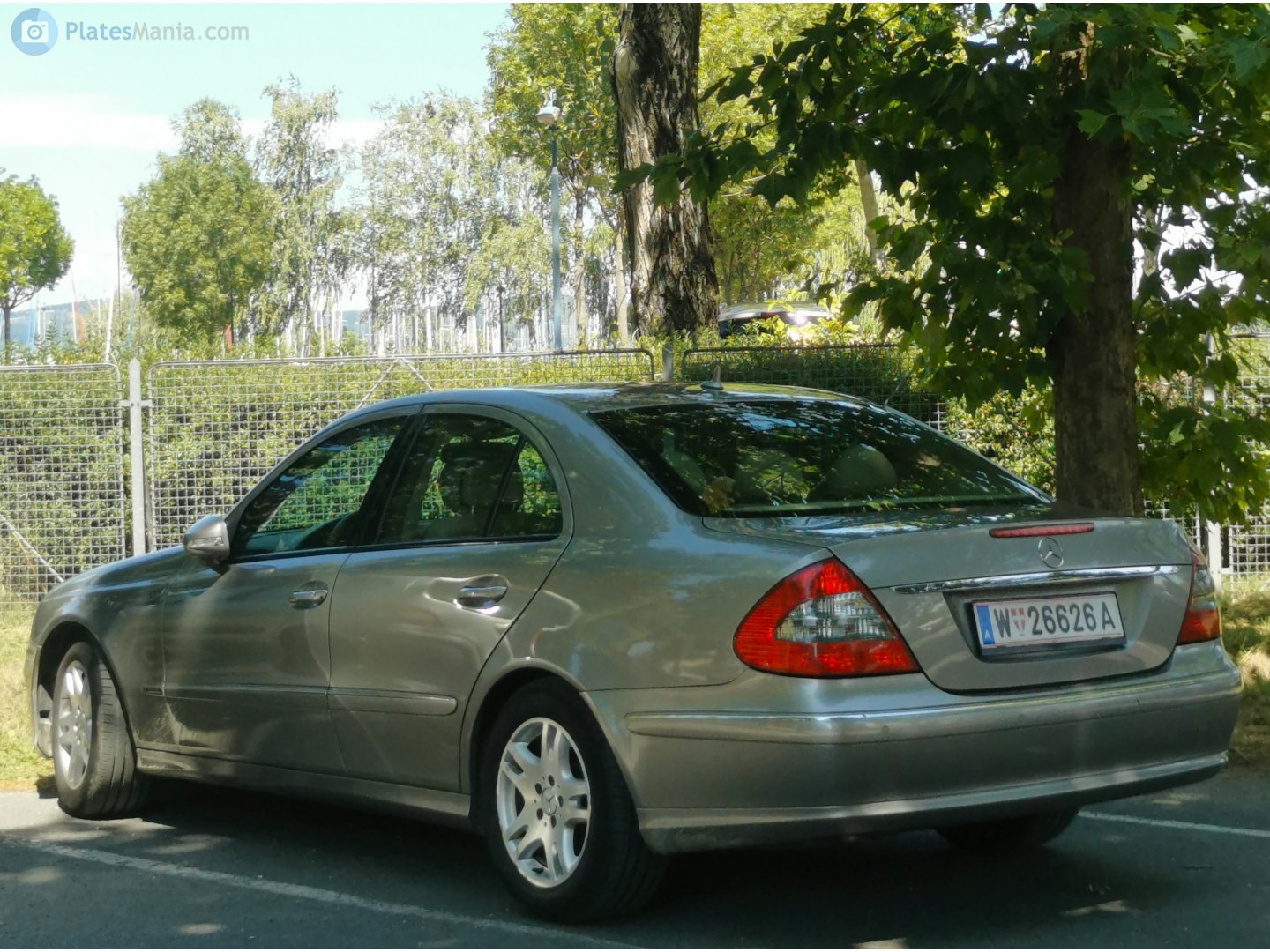 W 26626 A, Mercedes-Benz E-Klasse 3rd gen Sedan (W211), 2002­–2009