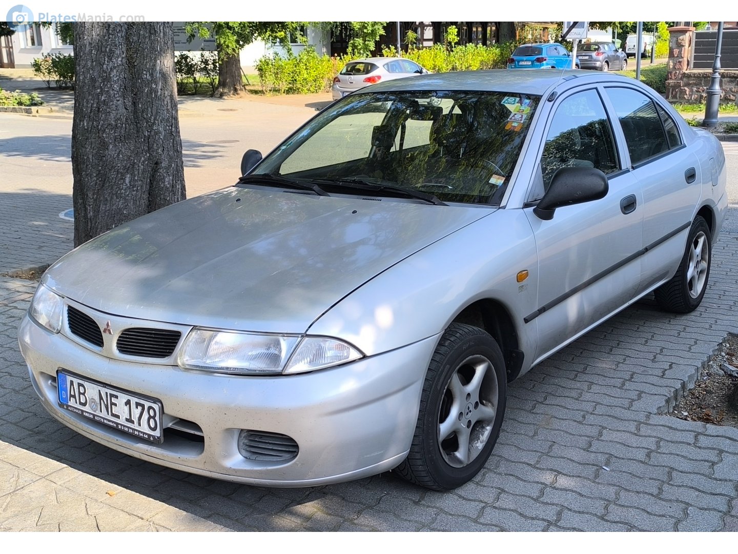 AB NE 178, Mitsubishi Carisma 1st gen Liftback (DA1A), 1995–2001