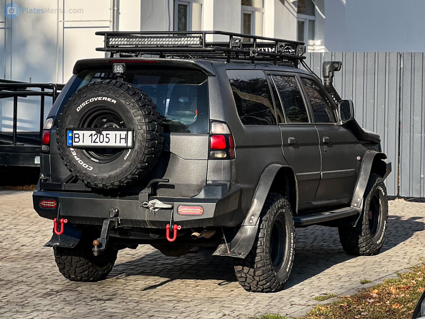 BI 1205 IH, Mitsubishi Pajero Sport 1st gen (K80/K90/PA/PA), 1996–2008