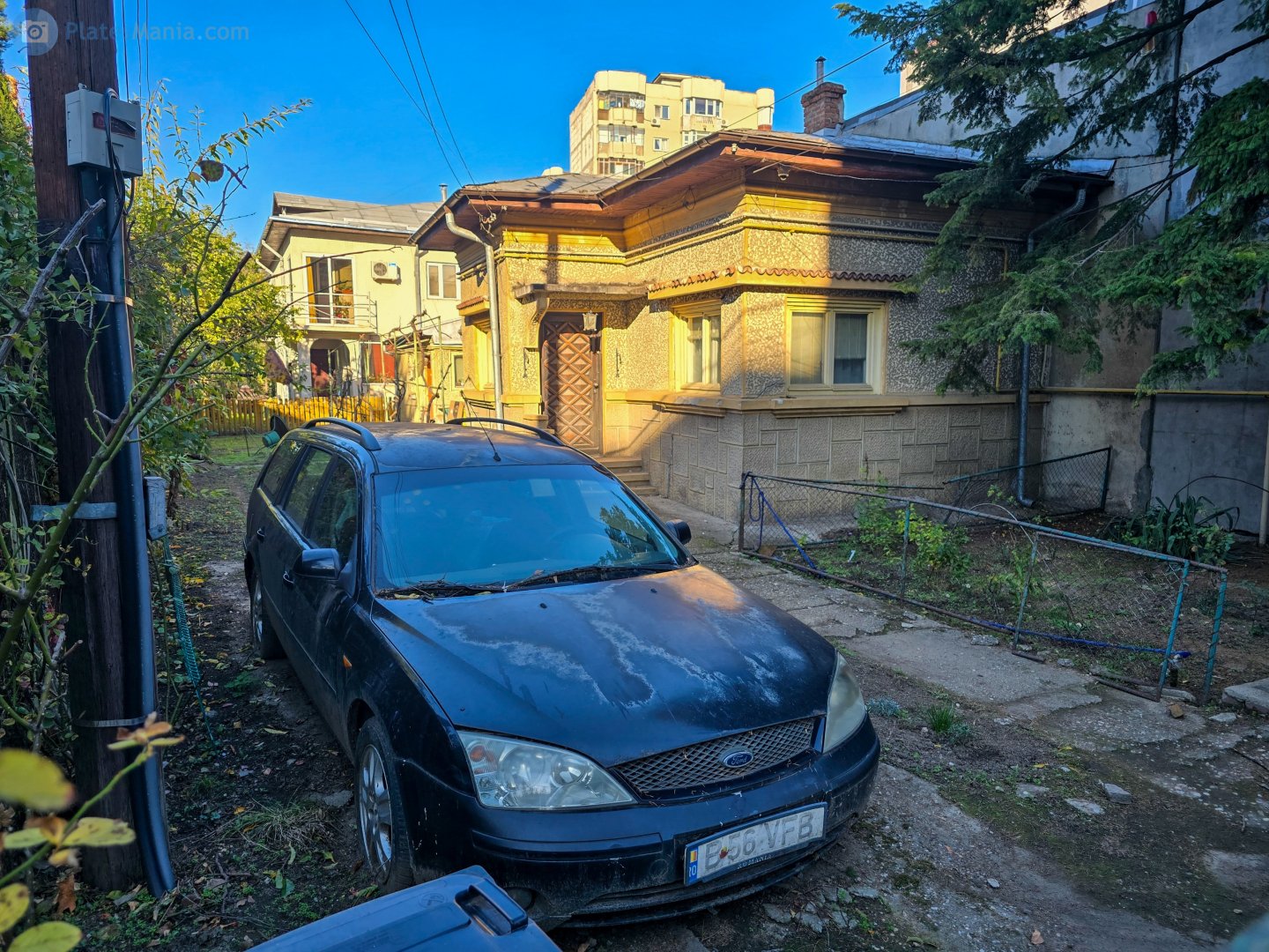 B 56 VFB, Ford Mondeo 2nd gen Turnier Wagon (Mk3; CD132), 2000–2007