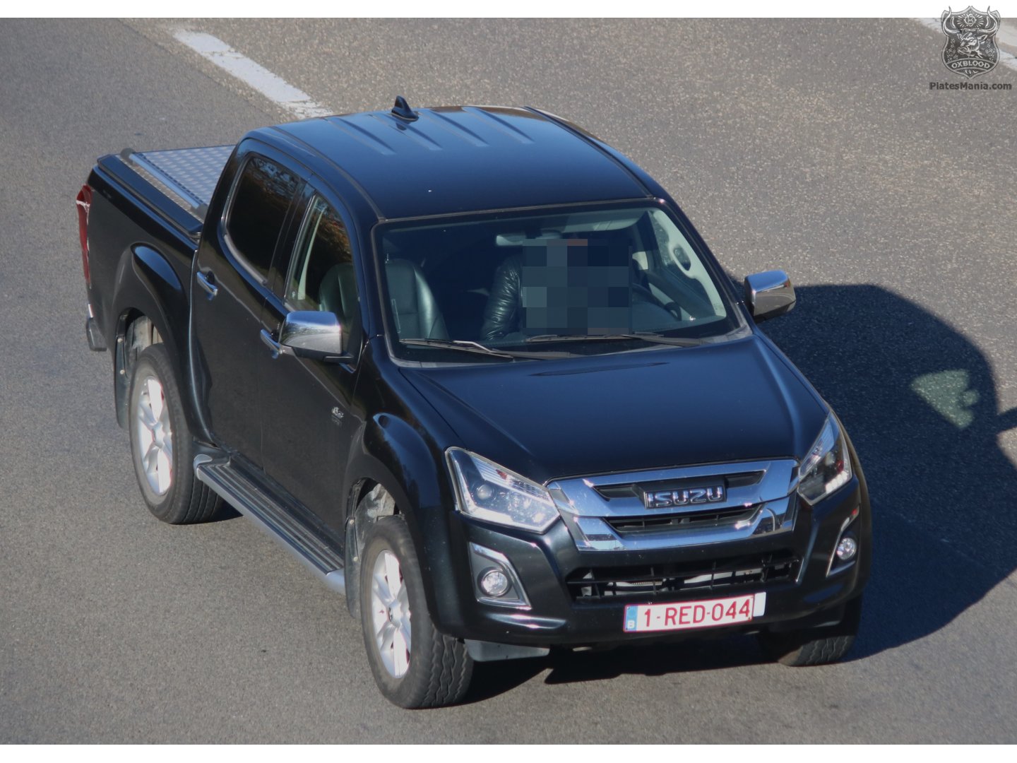 1-RED-044, Isuzu D-Max 2nd gen (RT50), 2011–2021