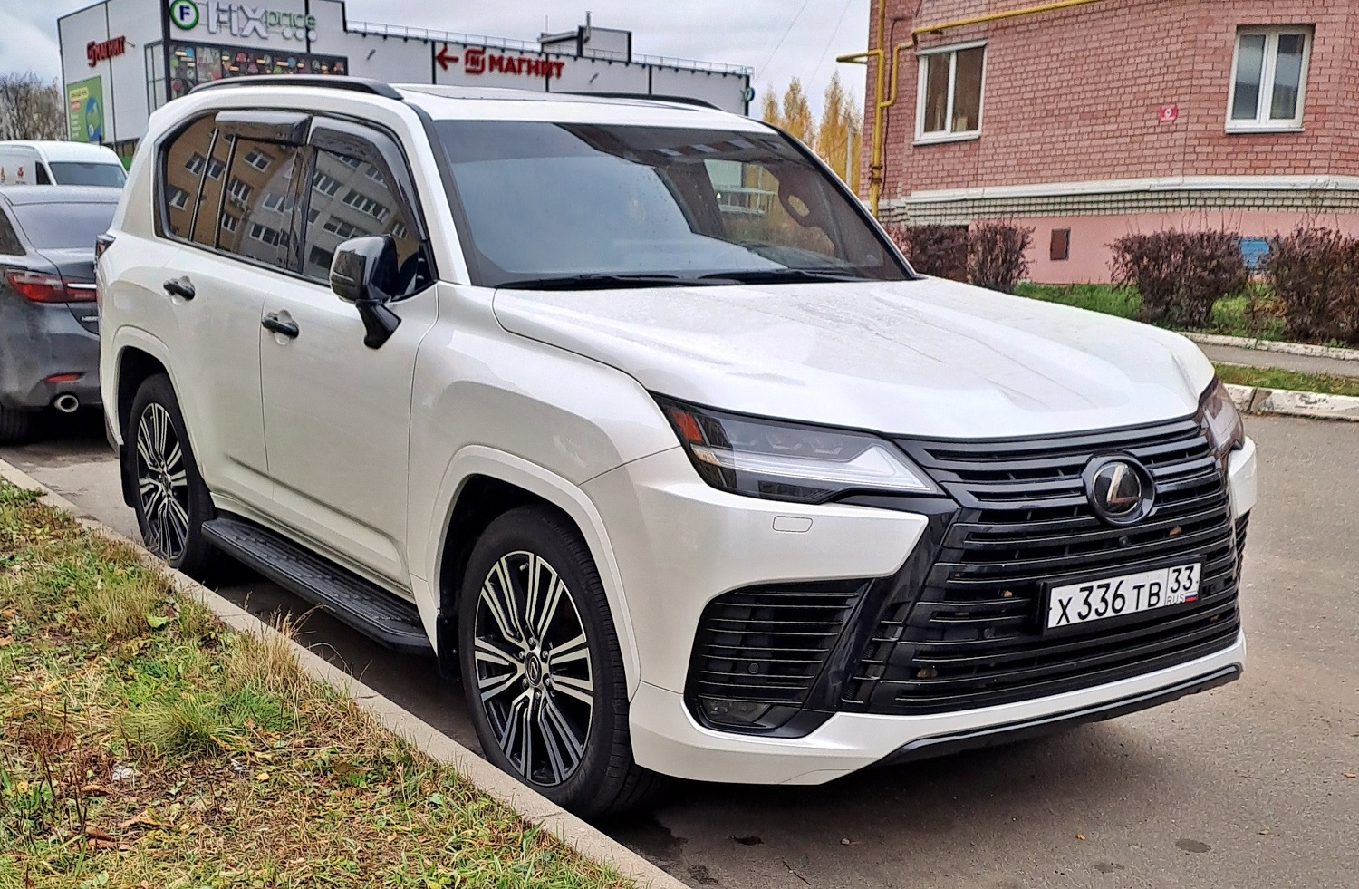 х 336 тв 33, Lexus LX 4th gen (J310), 2021–
