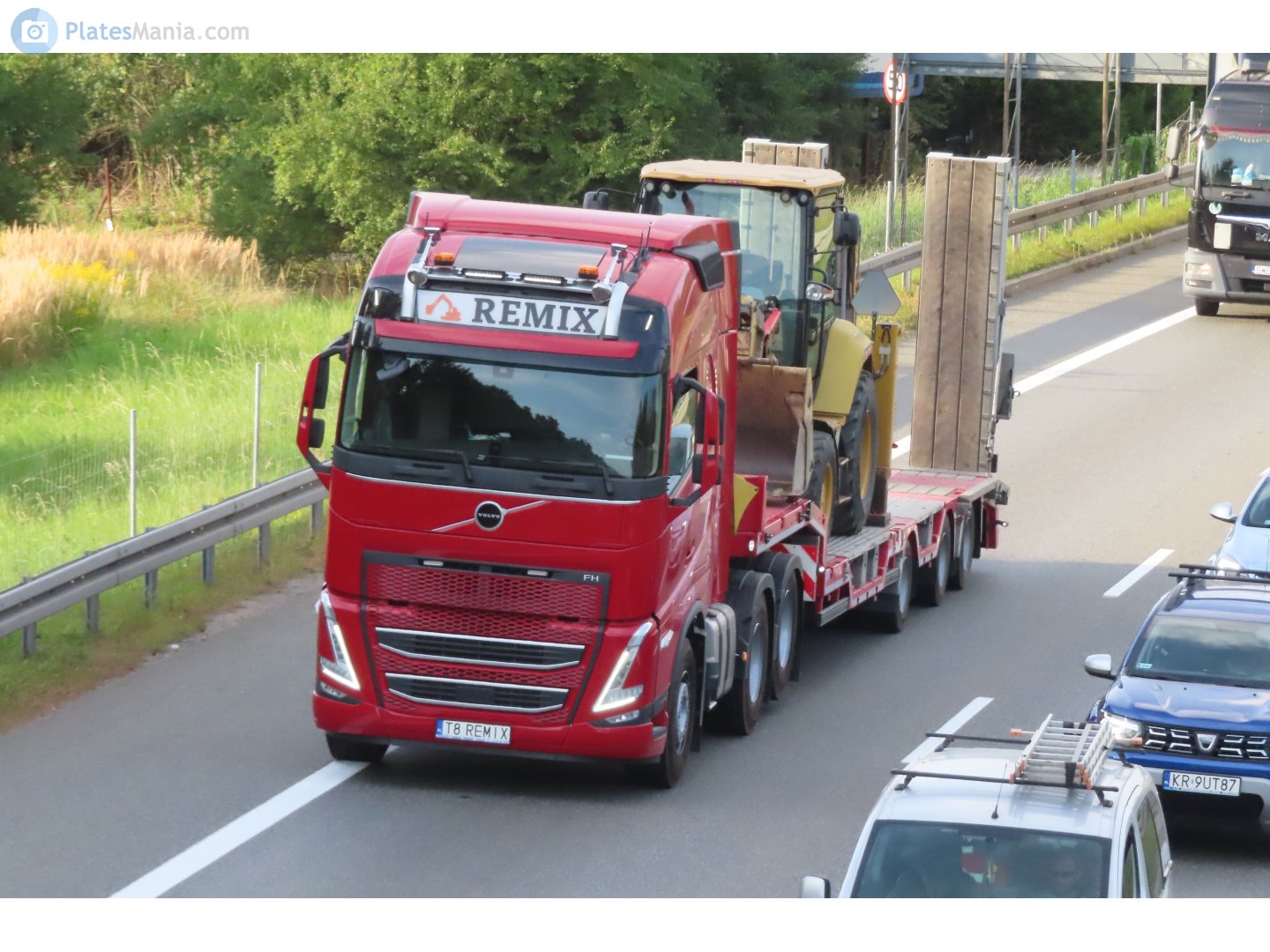 T8 REMIX, Volvo FH 
