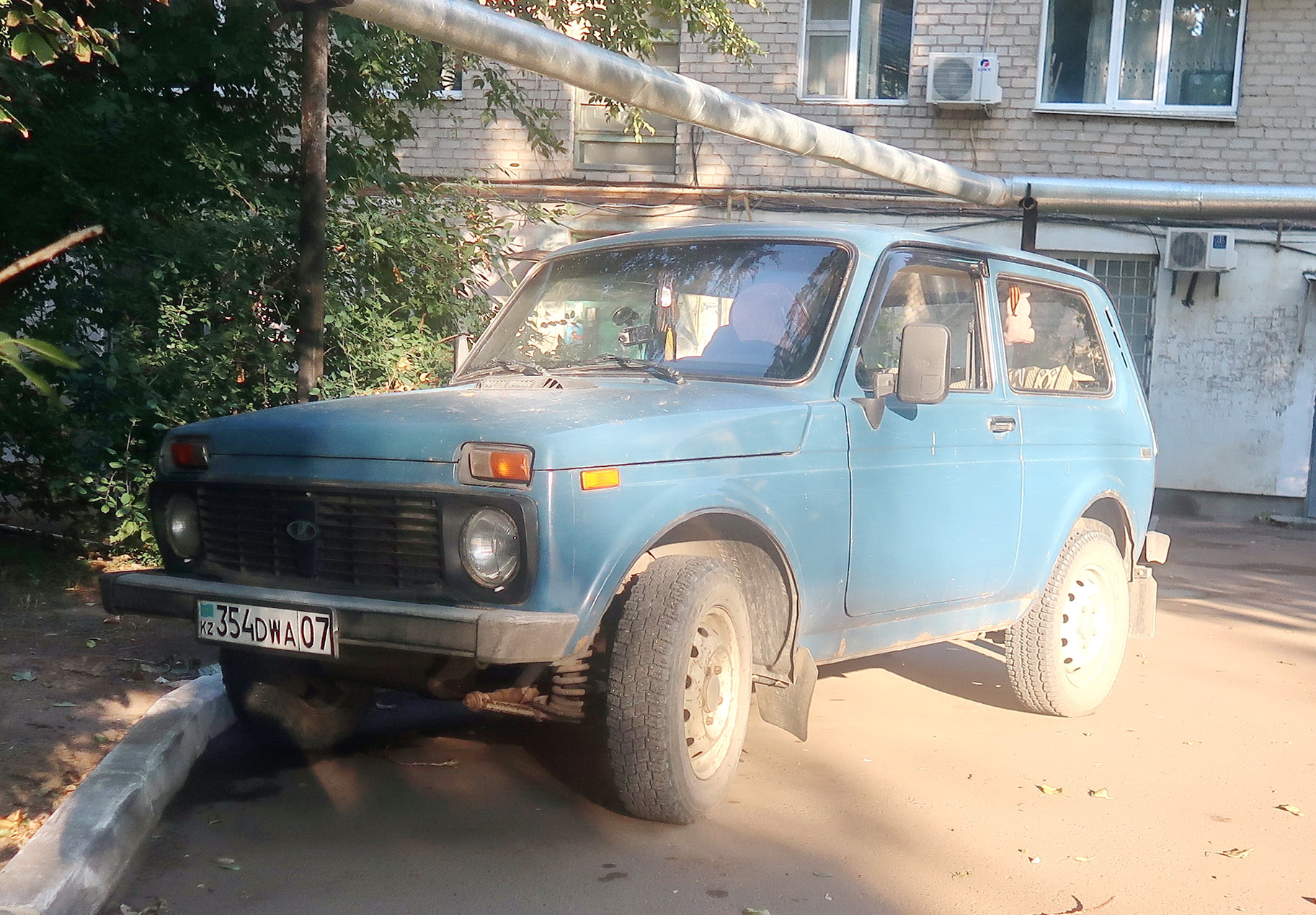 354 DWA 07, Lada (VAZ) 2121 Нива 2121, 1977­–1994