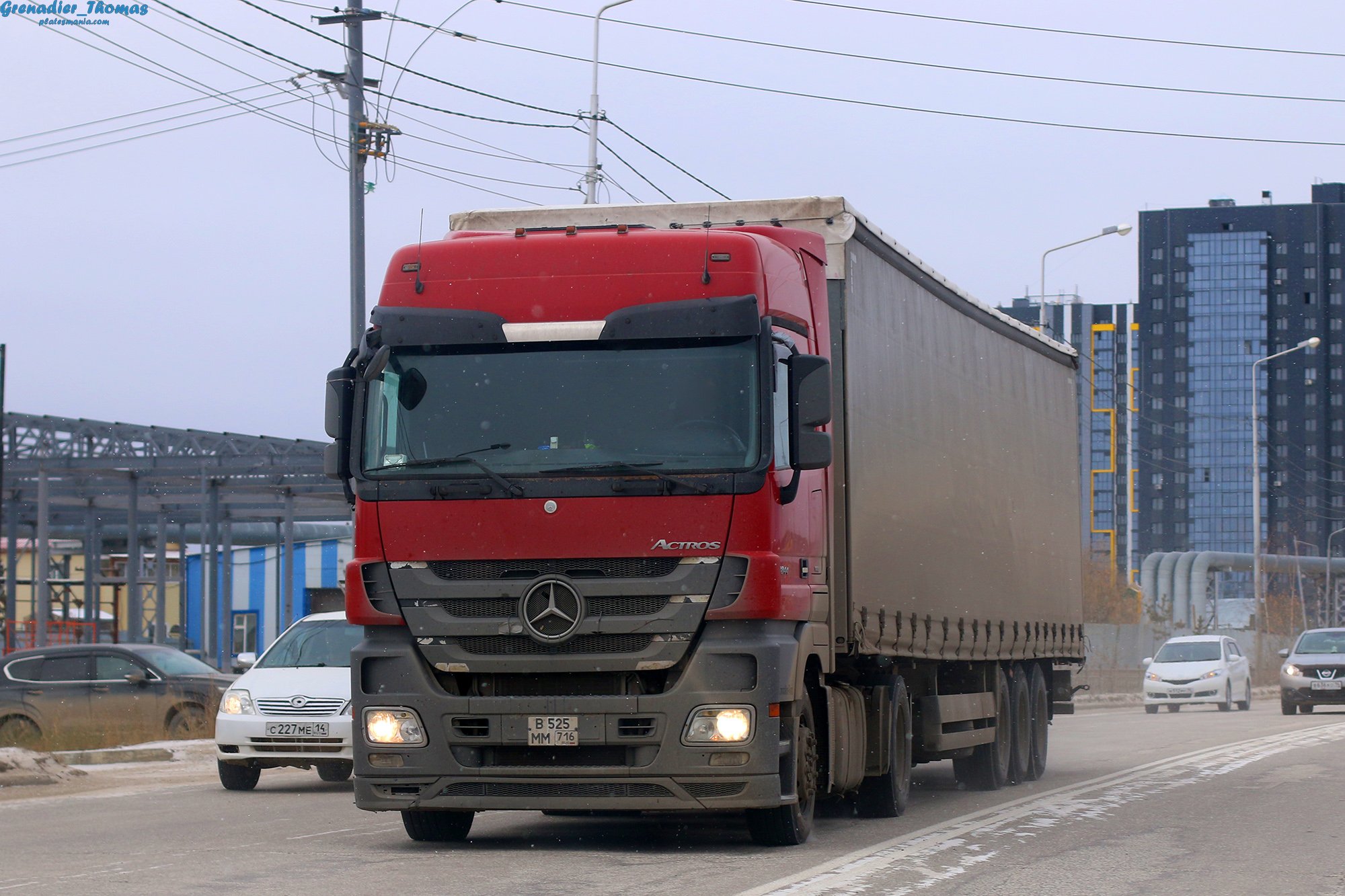 в 525 мм 716, Mercedes-Benz Actros 3rd gen (MP4/MP5), 2011–