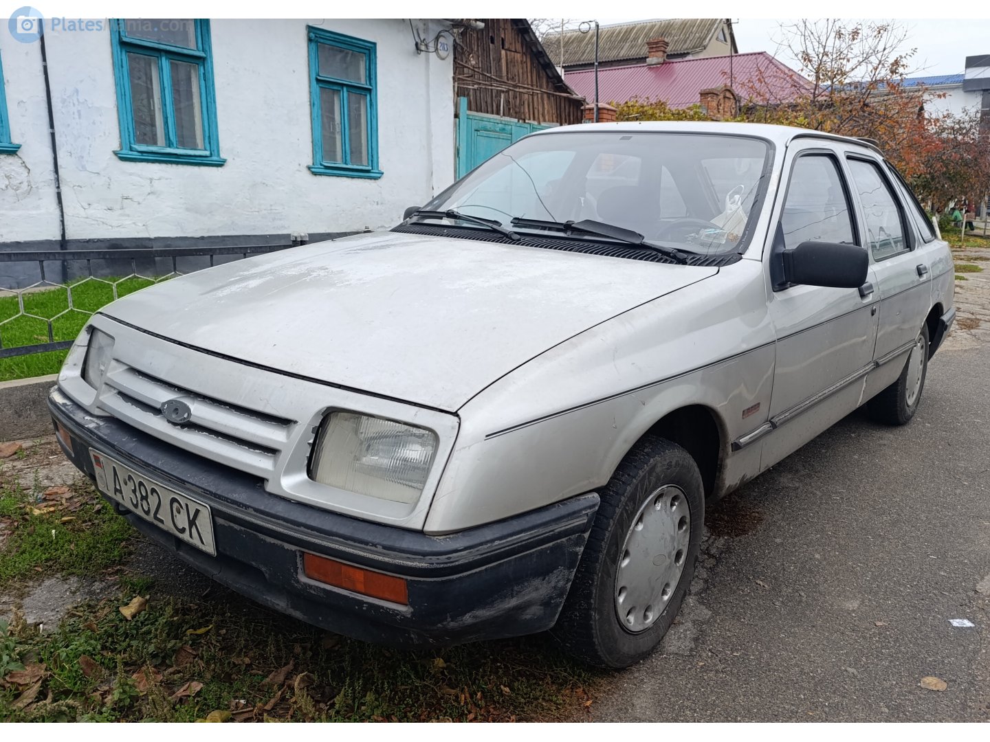 A 382 CK, Ford Sierra 1st gen 5-door Liftback (BAC), 1982–1987