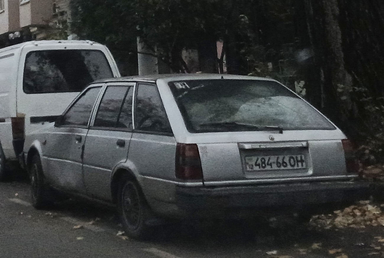 12 484-66 OH, Nissan Sunny 5th gen Traveller Wagon (B11), 1982–1987