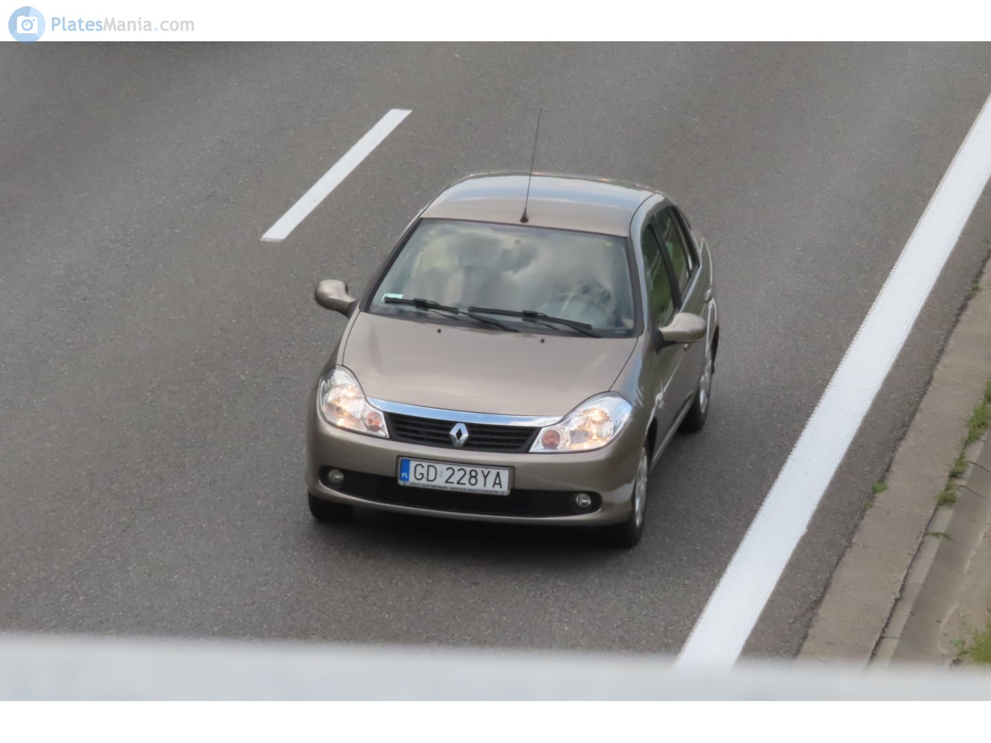 GD 228YA, Renault Thalia 