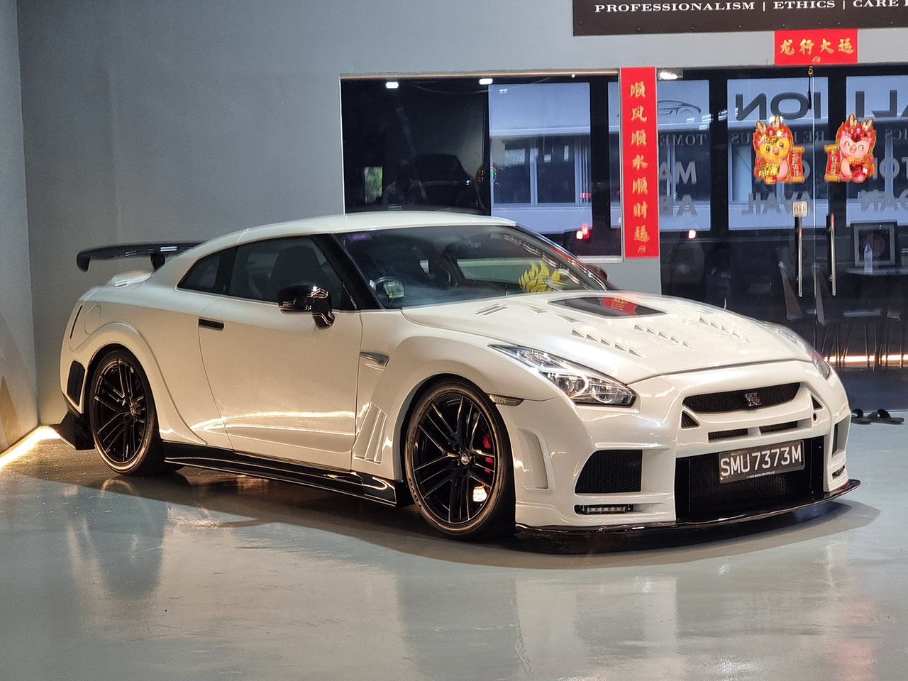 SMU 7373 M, Nissan GT-R 