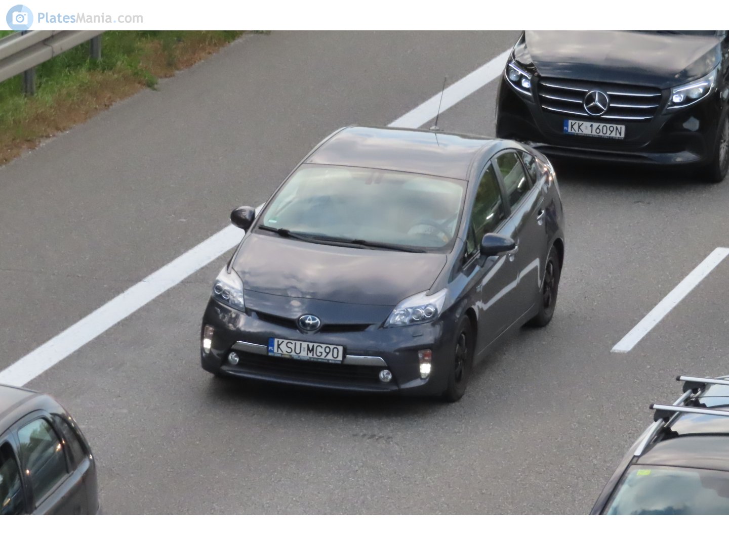 KSU MG90, Toyota Prius 3rd gen Liftback (ZVW30), 2009–2015