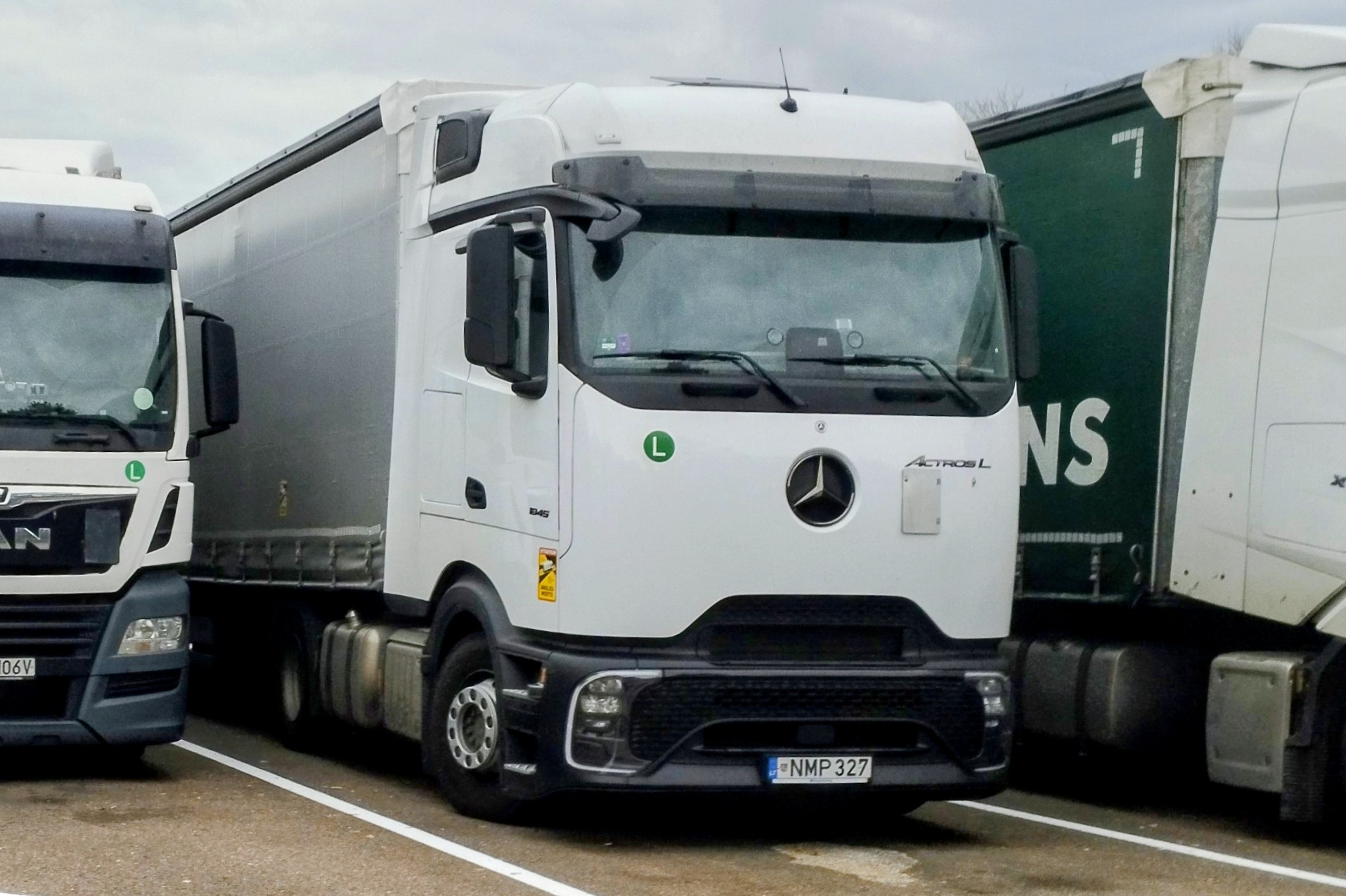 NMP 327, Mercedes-Benz Actros 4th gen (MP6), 2024–