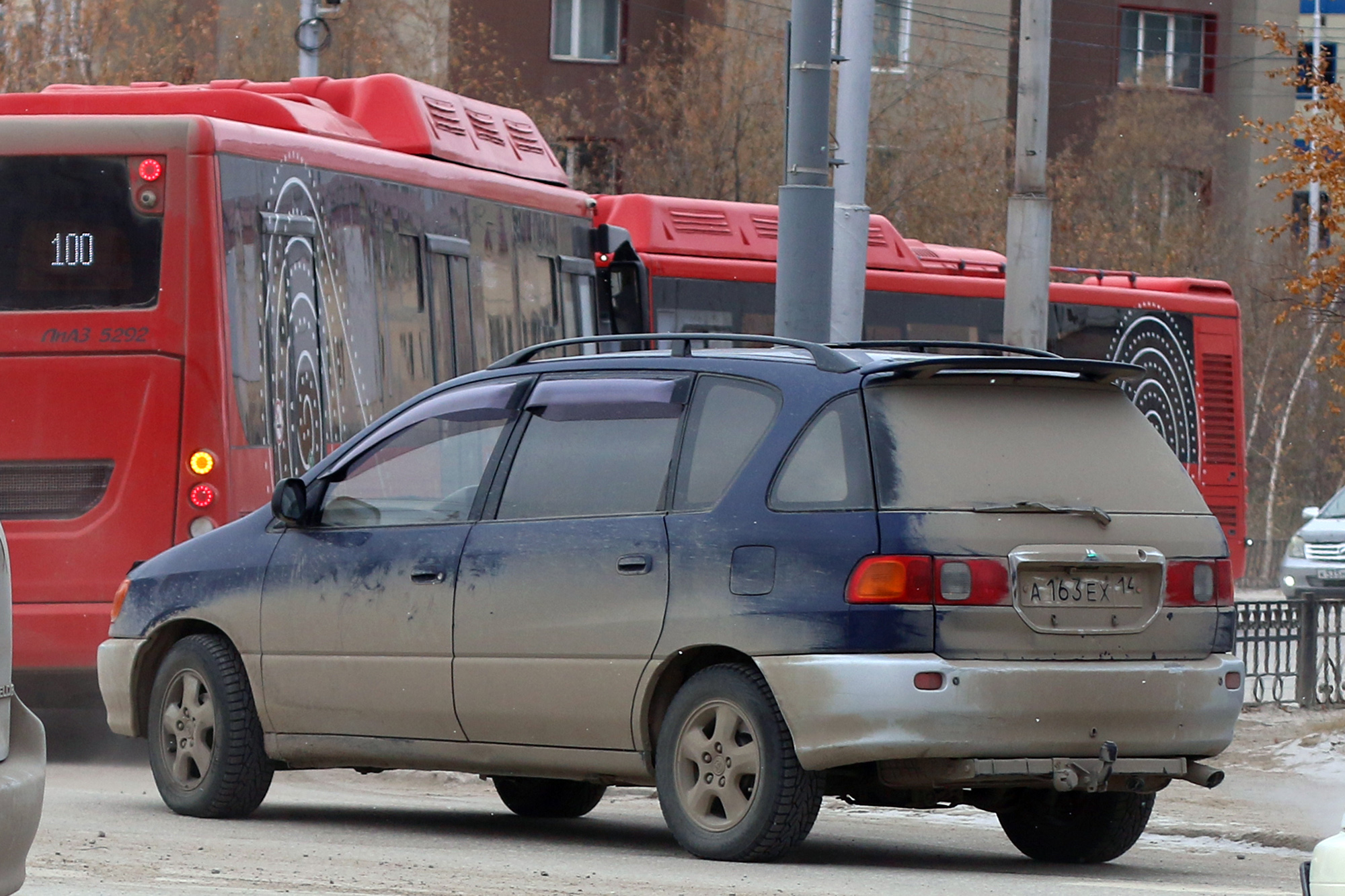 а 163 ех 14, Toyota Ipsum 1st gen (M10), 1996–2001