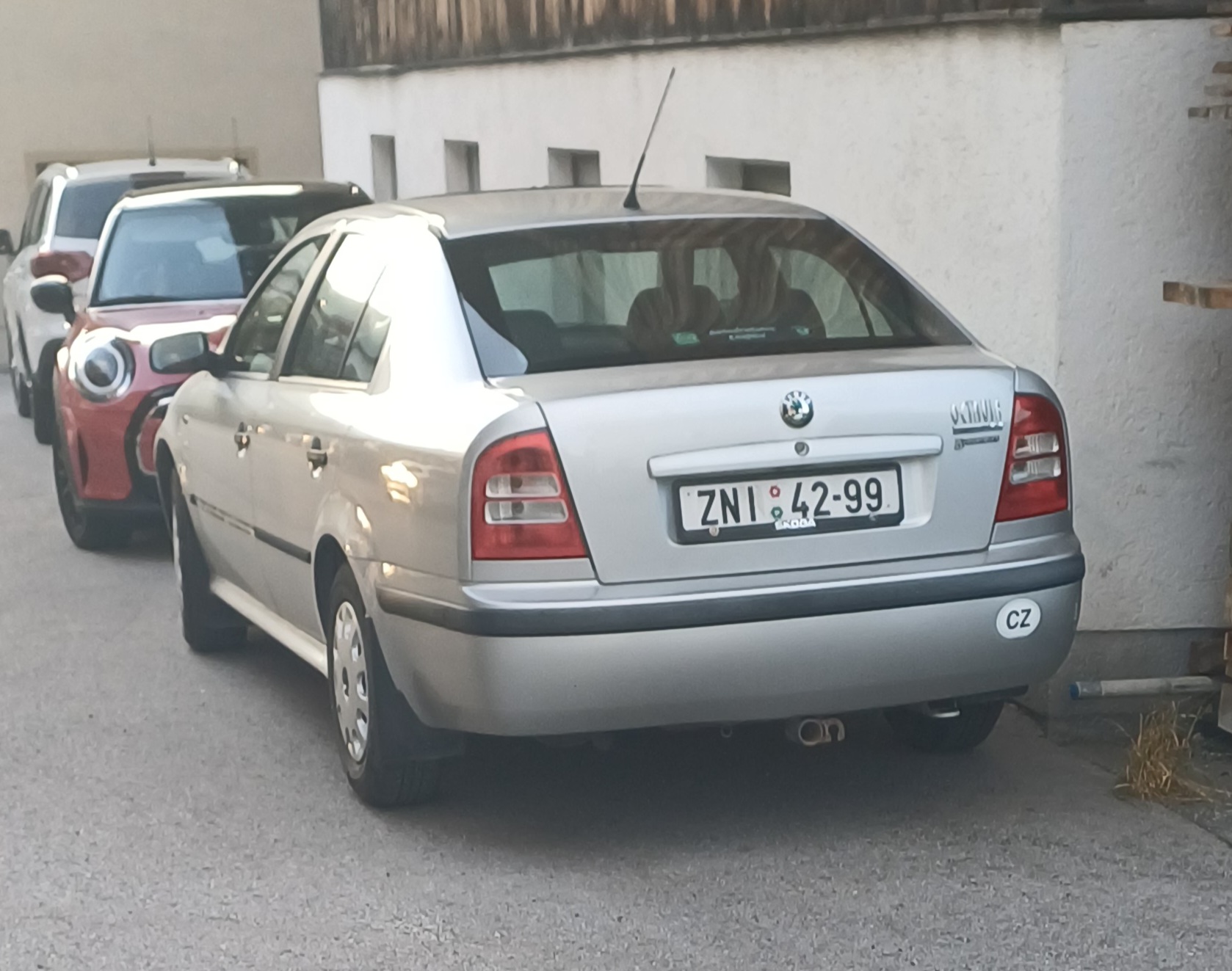 ZNI 42-99, Skoda Octavia 1st gen Liftback (A4/1U2), 1996–2010