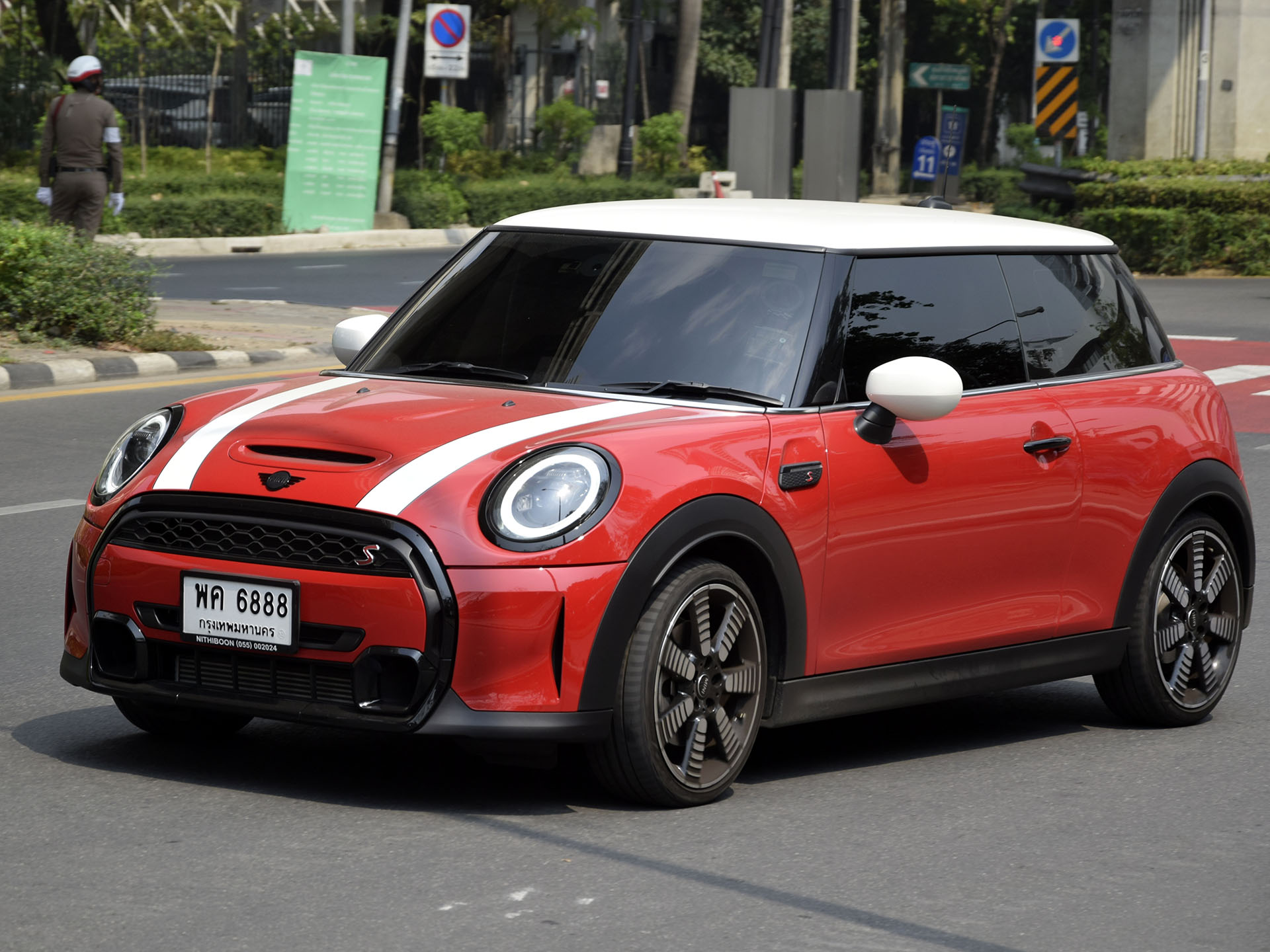 พค 6888, MINI Hatch 