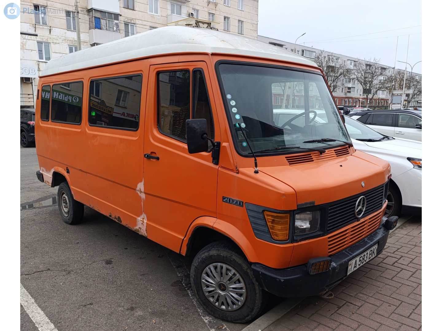A 583 BK, Mercedes-Benz T1 1st gen (601/602/611), 1976–1996
